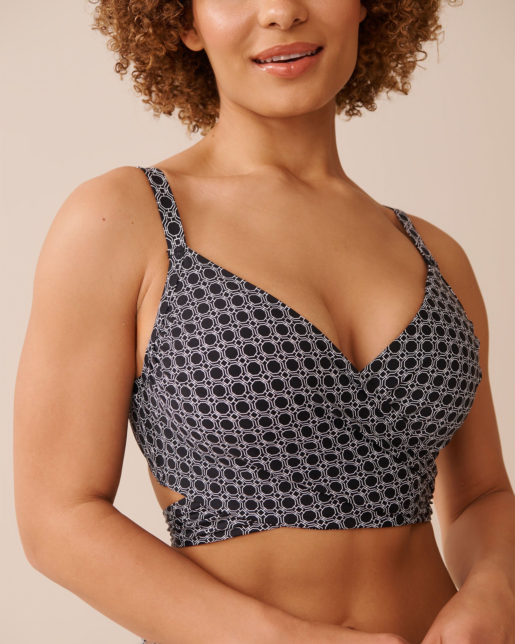 LA VIE EN ROSE AQUA Haut de bikini drapé bonnet D BLACK TILE Mosaïque noire 70200194 - Voir4