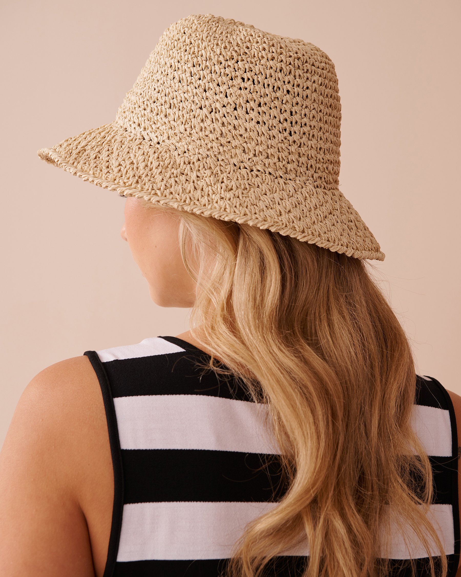 LA VIE EN ROSE AQUA Straw Cloche Hat Sand 80500111 - View2