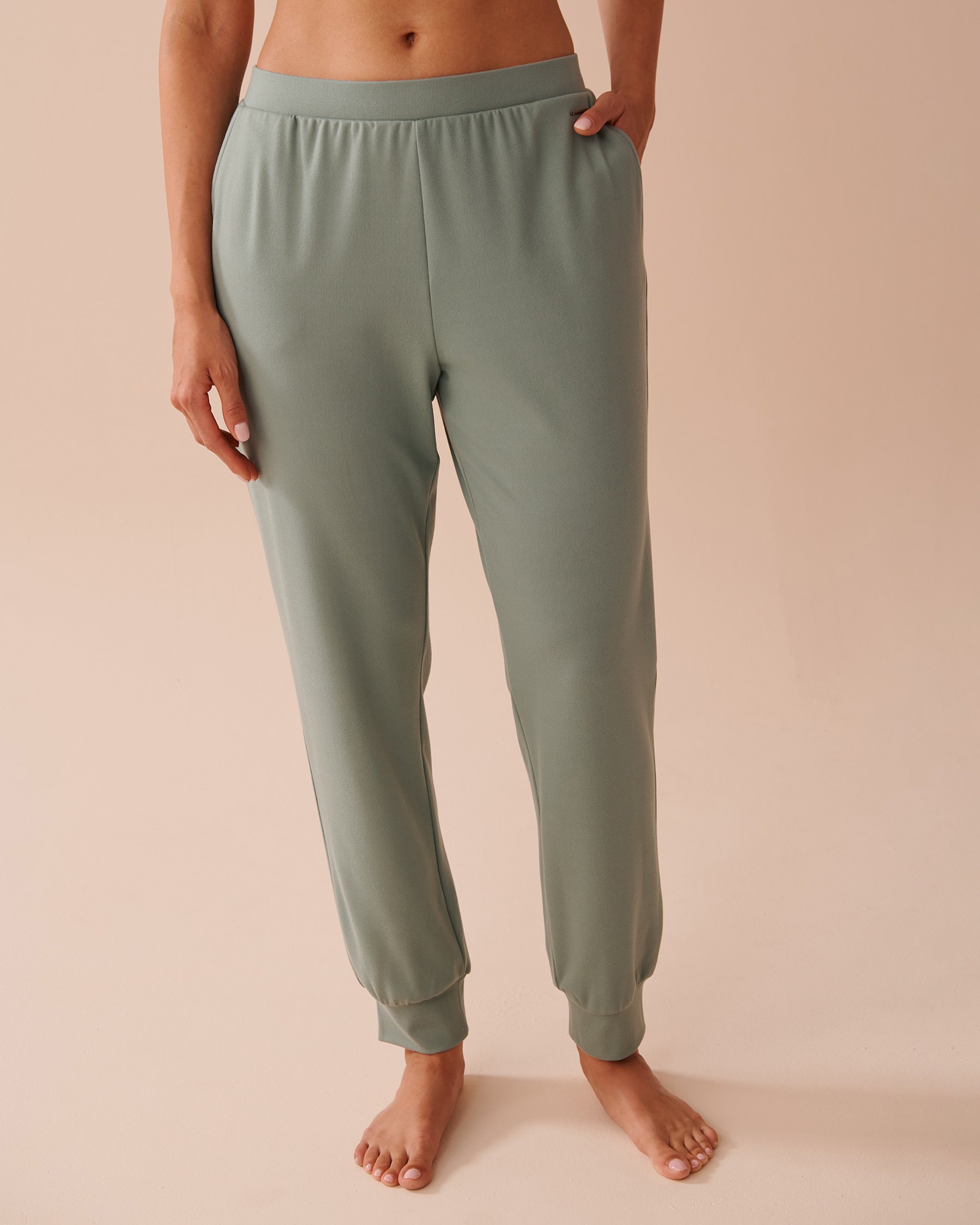 LA VIE EN ROSE Pantalon jogger légèrement côtelé Vert olive 50200086 - Voir1