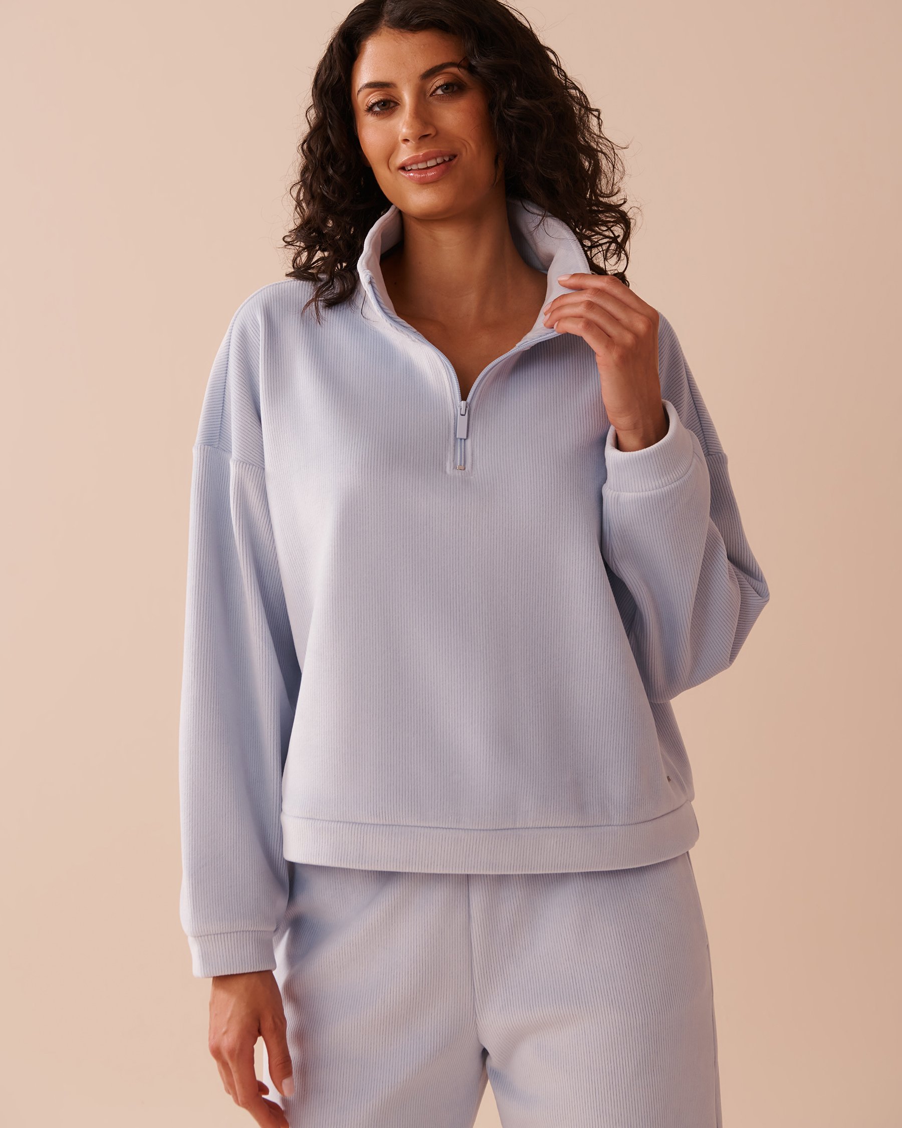 LA VIE EN ROSE Heavy Ribbed Half-zip Sweatshirt Icy Blue 50100098 - View1