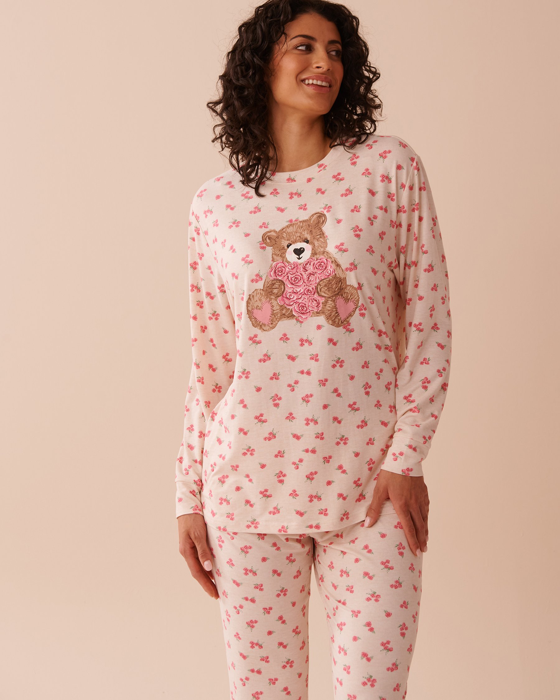 LA VIE EN ROSE Chandail manches longues ultra doux imprimé ourson et rose Avoine/Roses 40100686 - Voir1
