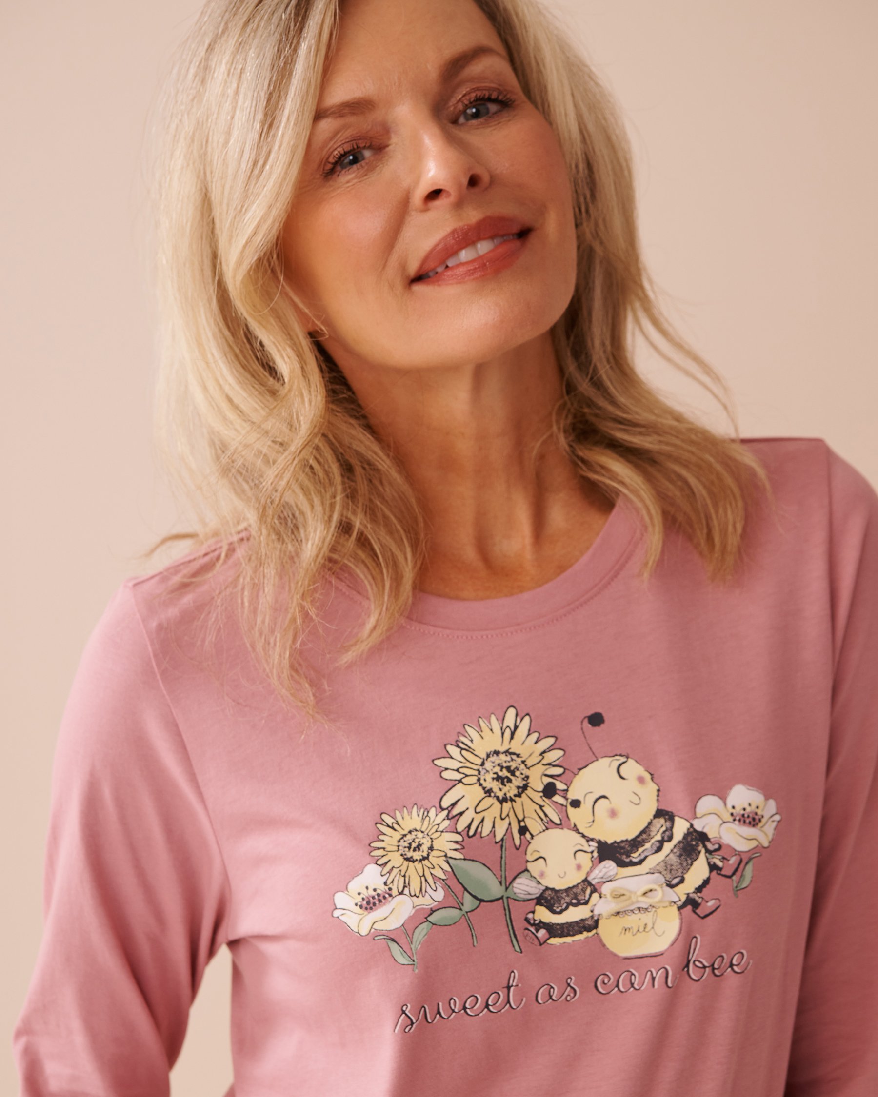 LA VIE EN ROSE Chandail manches longues en coton à imprimé abeille Vieux rose 40100692 - Voir3