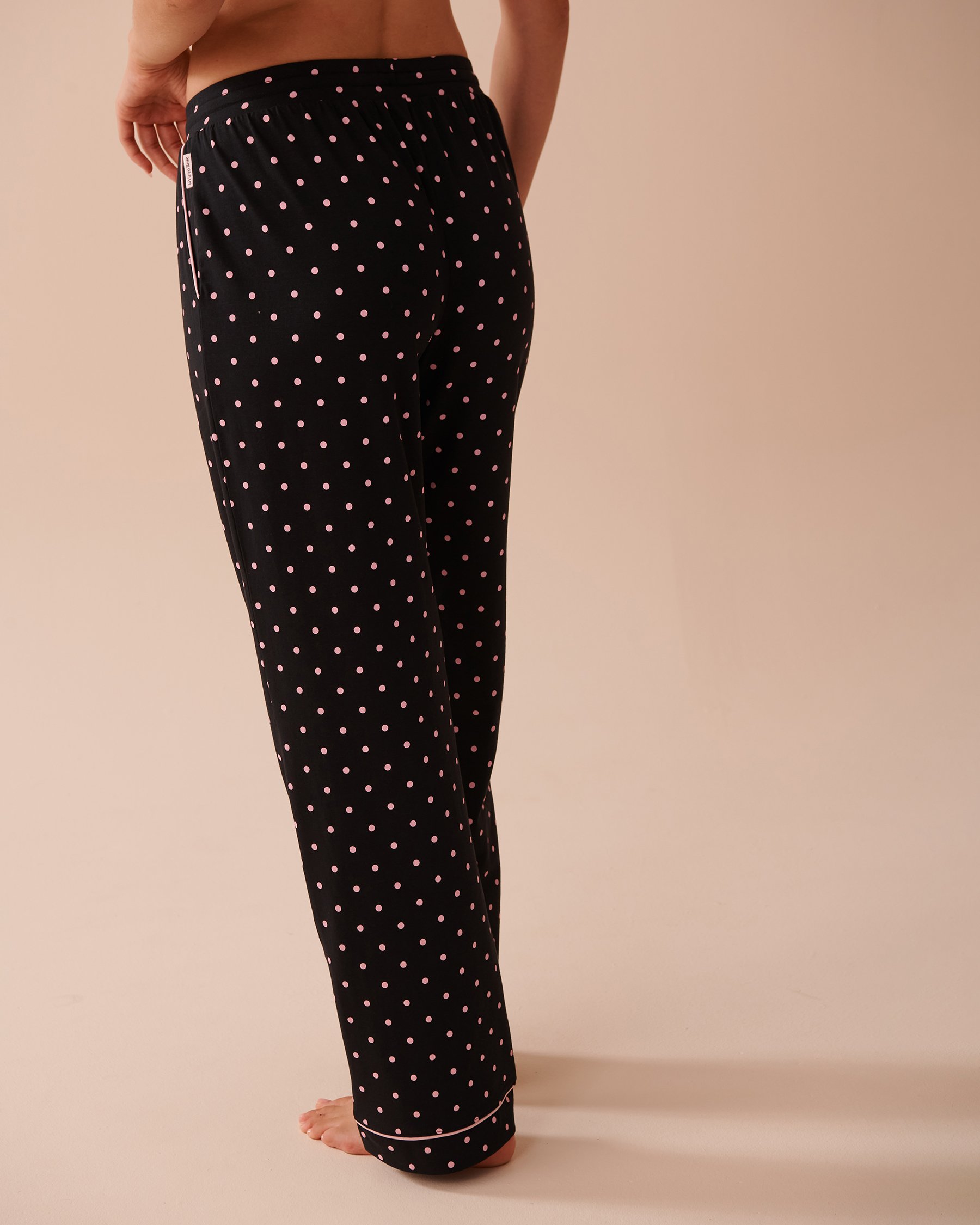 LA VIE EN ROSE Pantalon de pyjama en coton Noir à pois roses 40200664 - Voir3