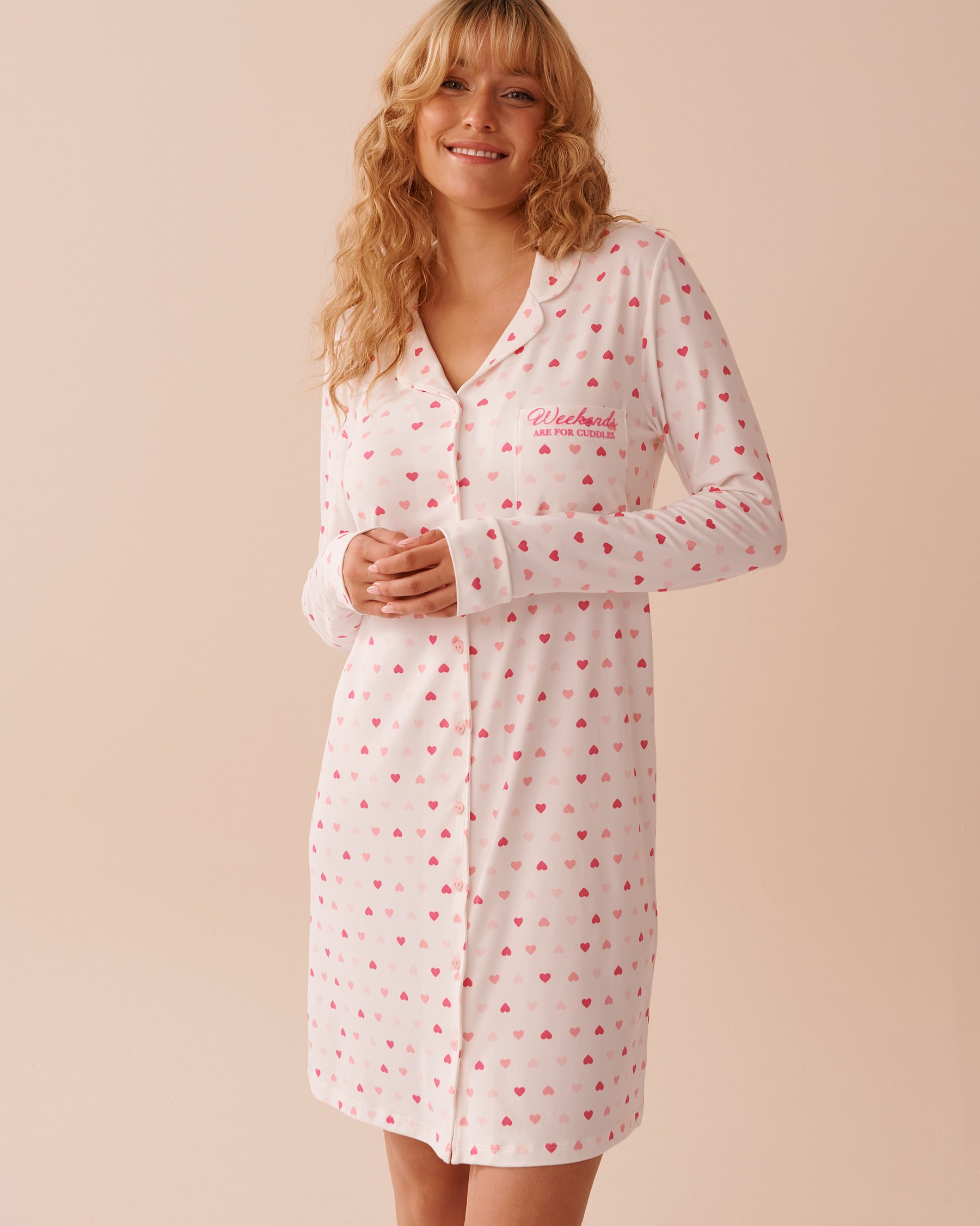 LA VIE EN ROSE Heart Print Super Soft Sleepshirt White/Pink Hearts 40500410 - View1
