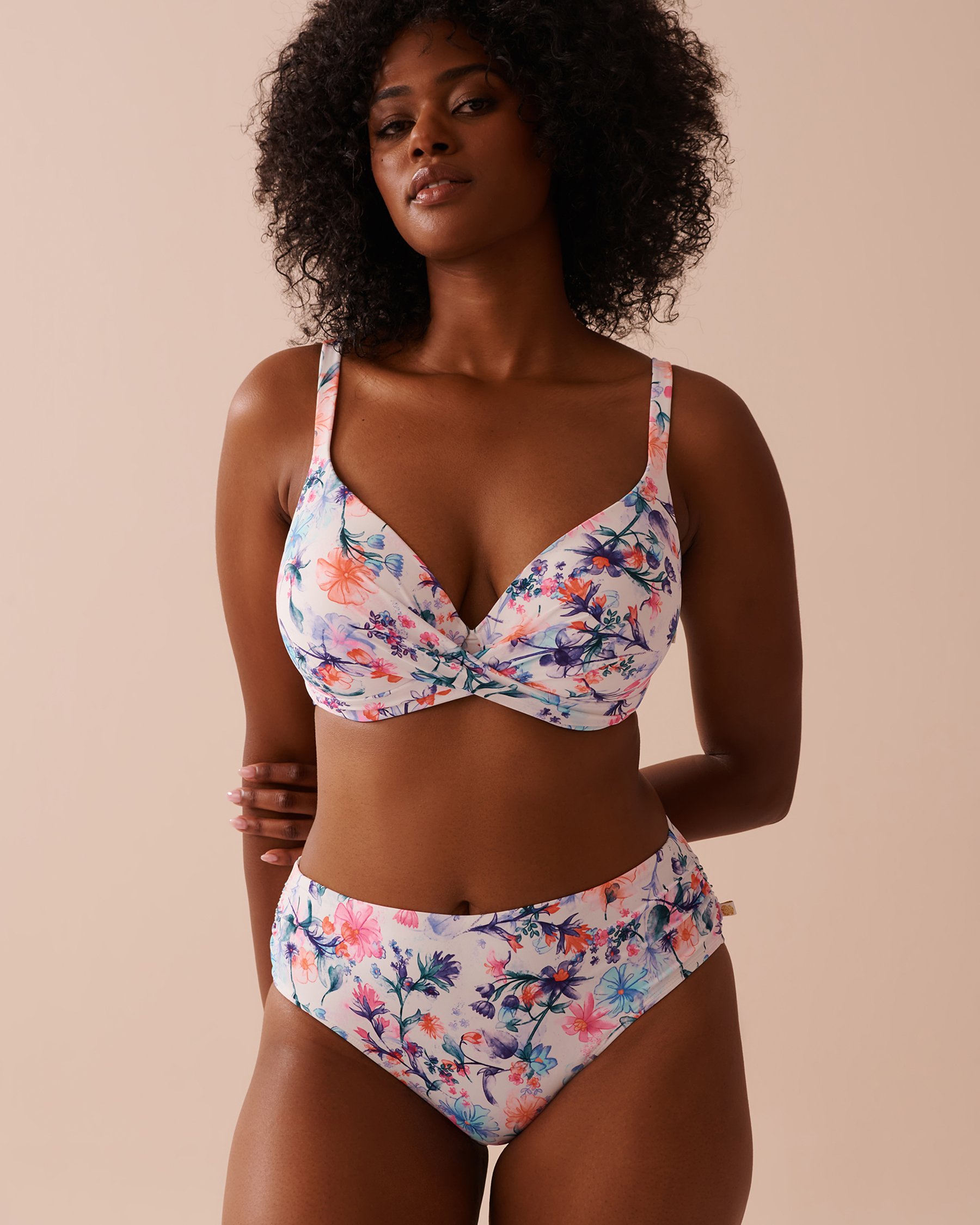 LA VIE EN ROSE AQUA Bas de bikini taille mi-haute WATERCOLOUR Fleurs en aquarelle 70300642 - Voir3