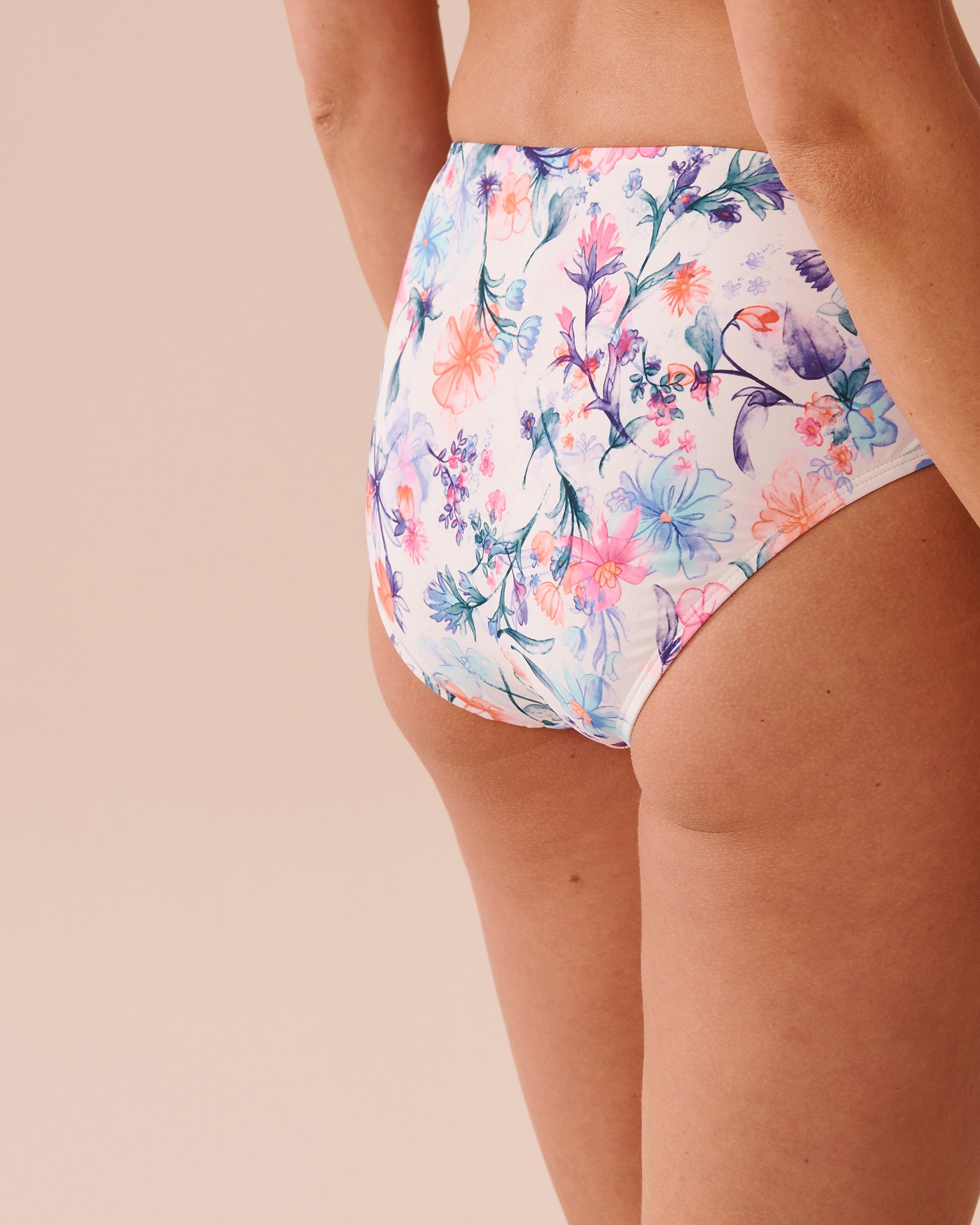LA VIE EN ROSE AQUA Bas de bikini taille mi-haute WATERCOLOUR Fleurs en aquarelle 70300642 - Voir6