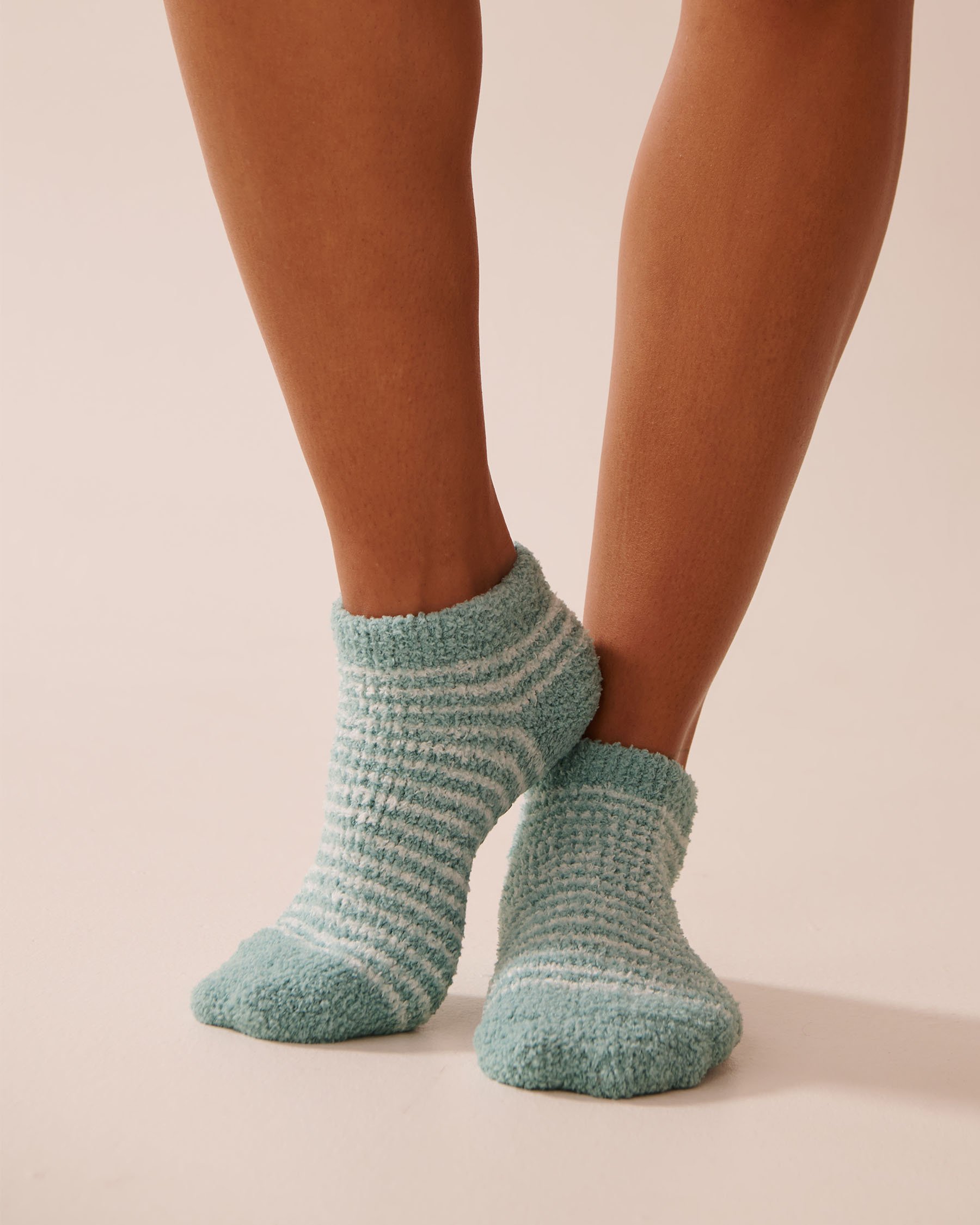 LA VIE EN ROSE Soft Plush Stripe Socks Blue Mist Stripes 40700381 - View1