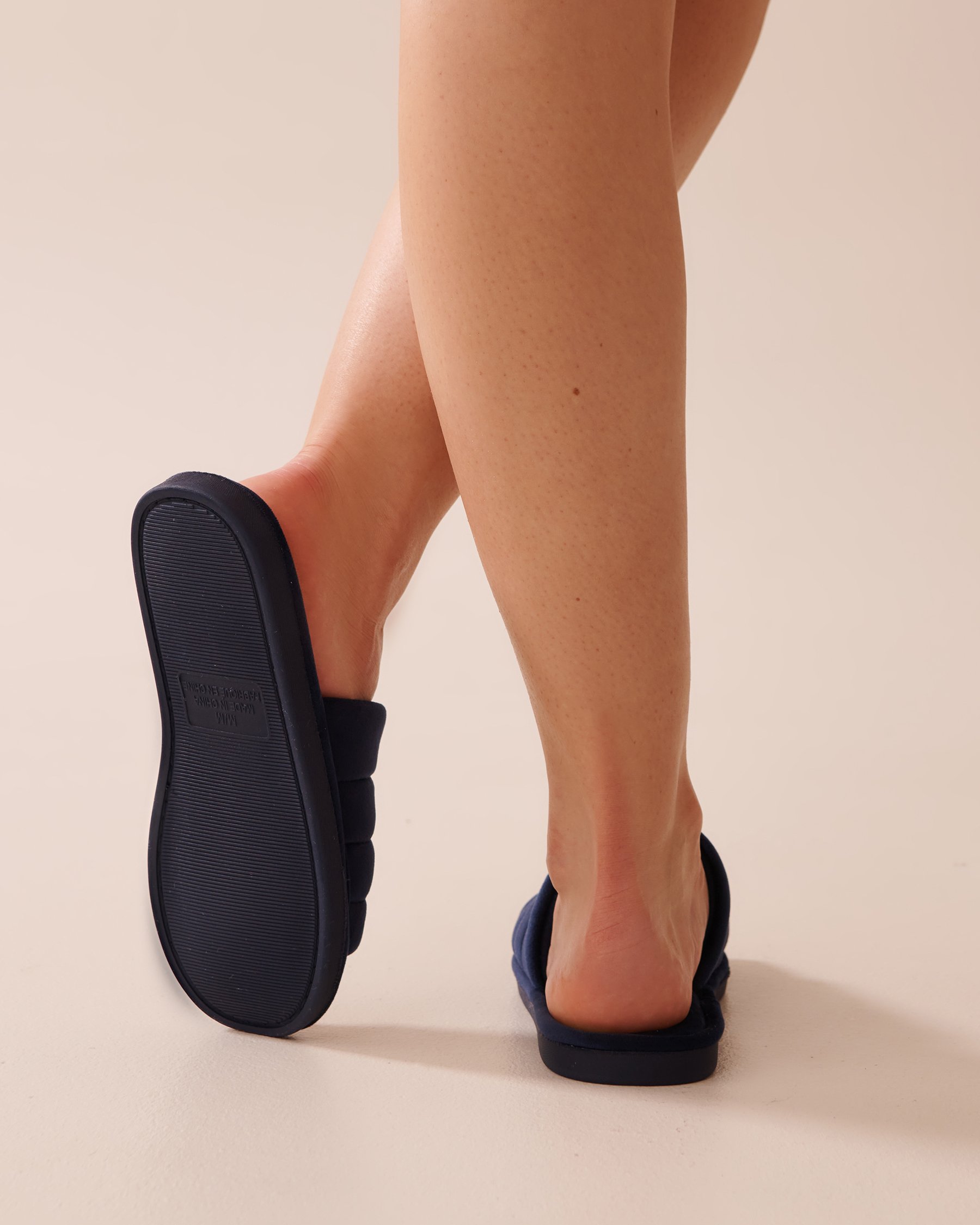 LA VIE EN ROSE Quilted Velvet Slippers Navy Blue 40700377 - View2