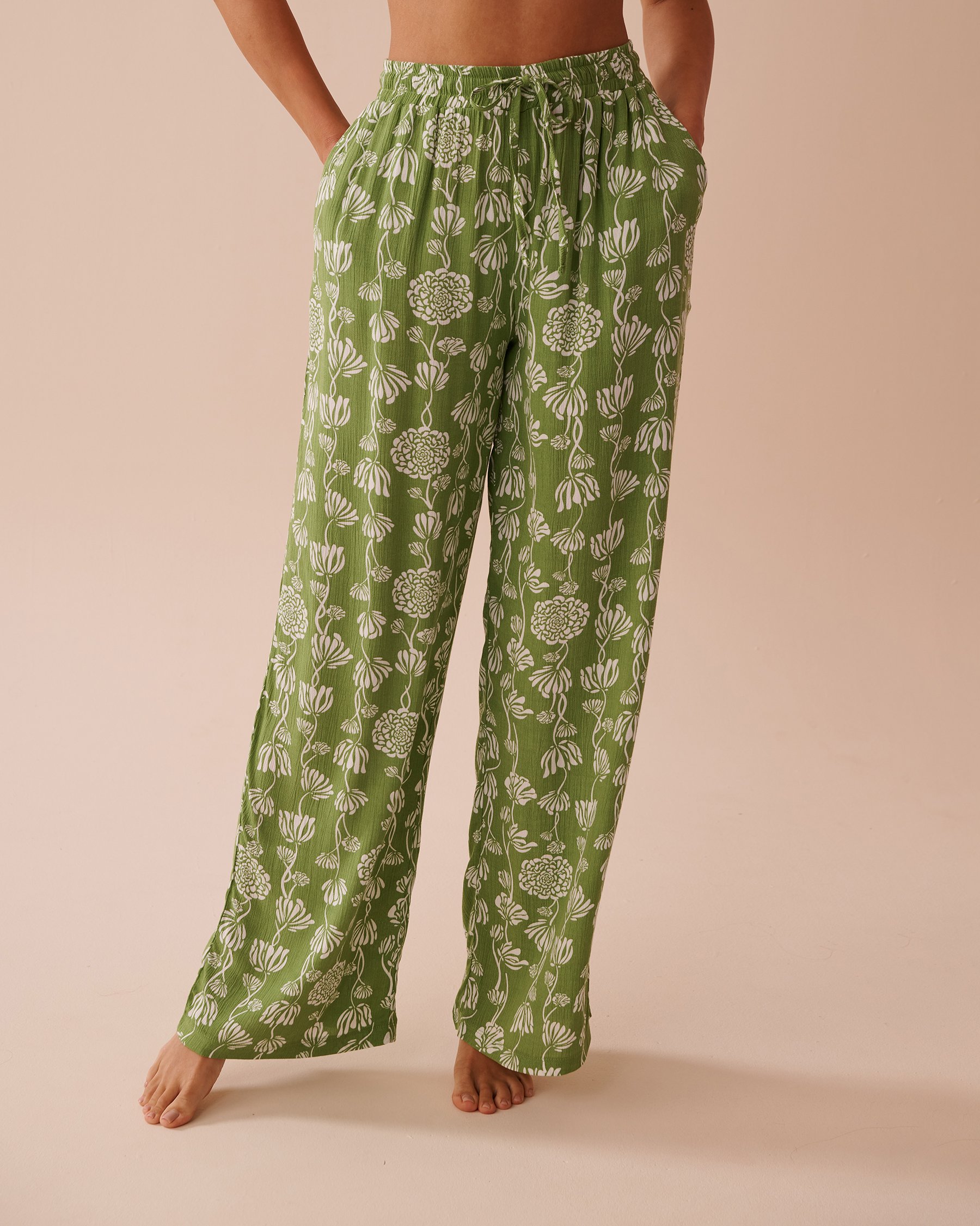 LA VIE EN ROSE AQUA Pantalon en gaze Champ de coquelicots 80200063 - Voir1