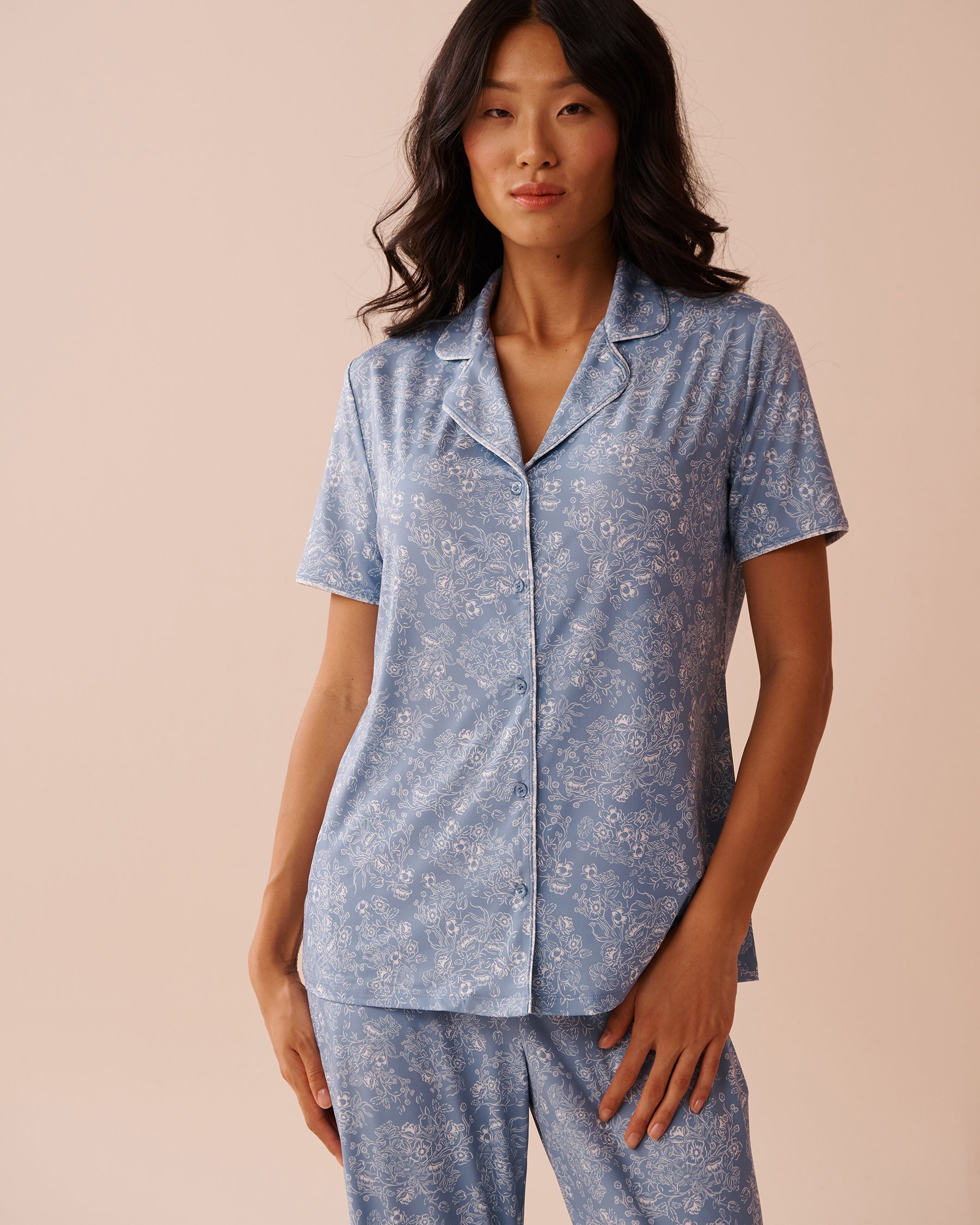 LA VIE EN ROSE White Floral Print Recycled Fibers Button-down Shirt Morning Dew 60100131 - View1