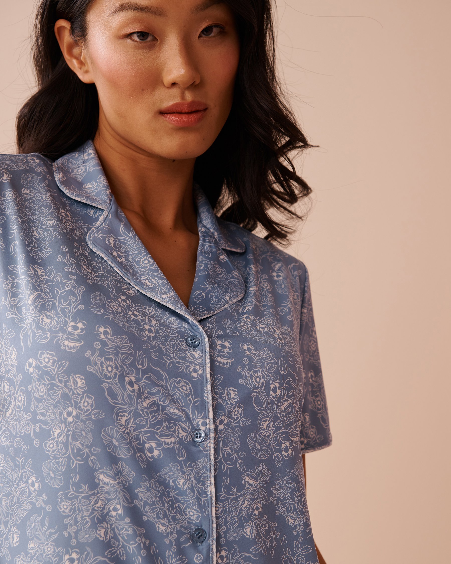 LA VIE EN ROSE White Floral Print Recycled Fibers Button-down Shirt Morning Dew 60100131 - View3