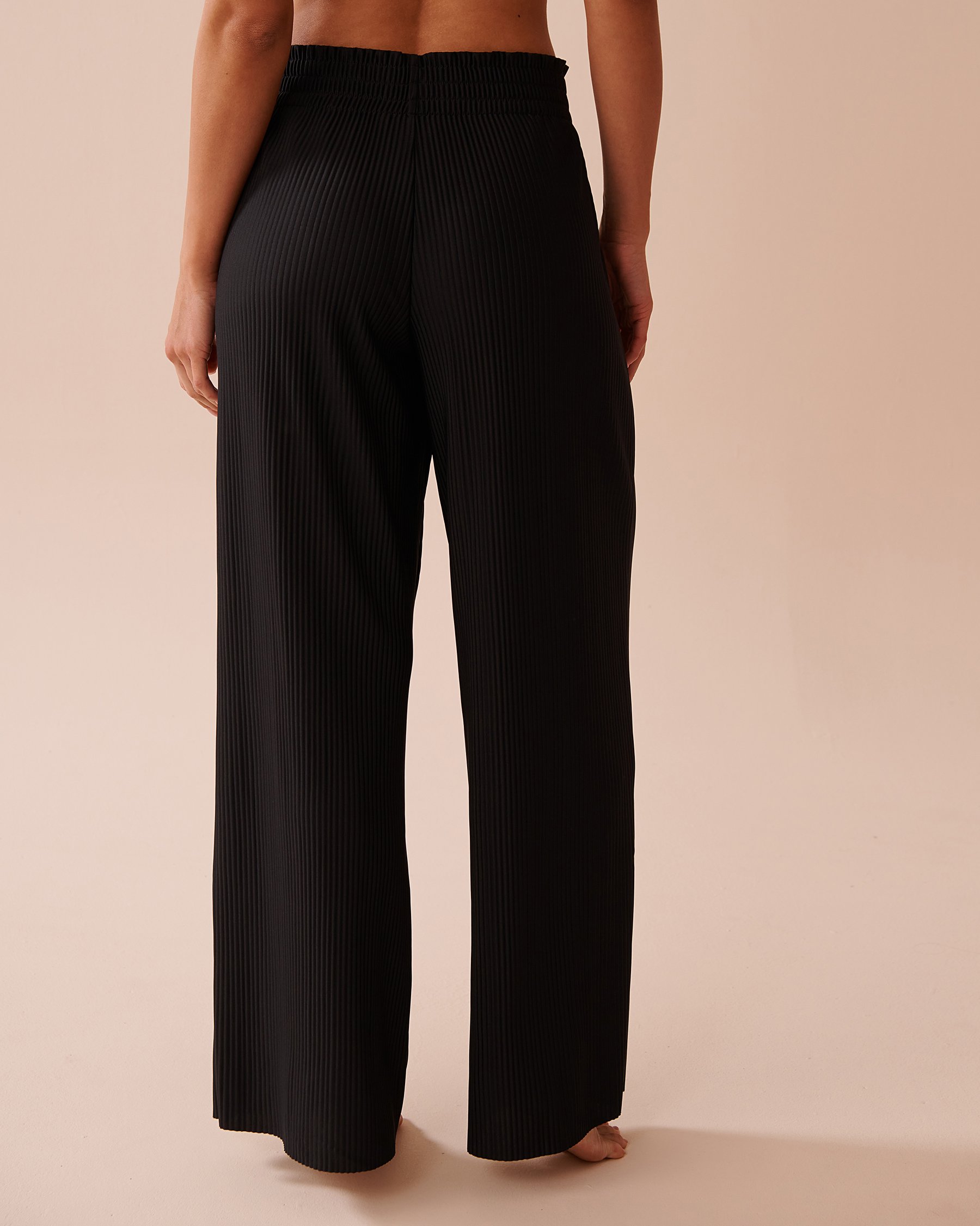 LA VIE EN ROSE Pleated Effect Pants Black 50200089 - View2