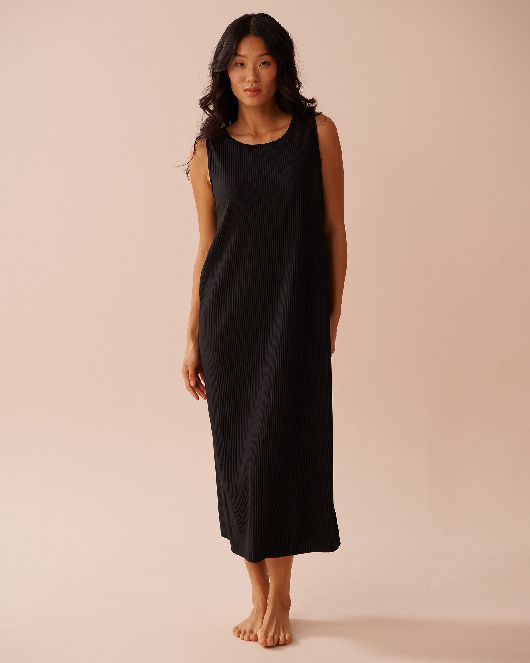 LA VIE EN ROSE Robe longue sans manches à effet plissé Noir 50400041 - Voir4