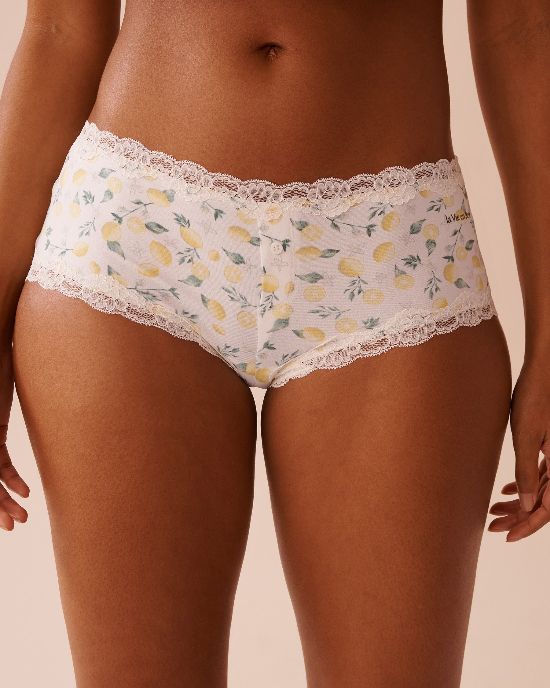 LA VIE EN ROSE Super Soft Lace Trim Boyleg Panty White/Lemons 20100567 - View1