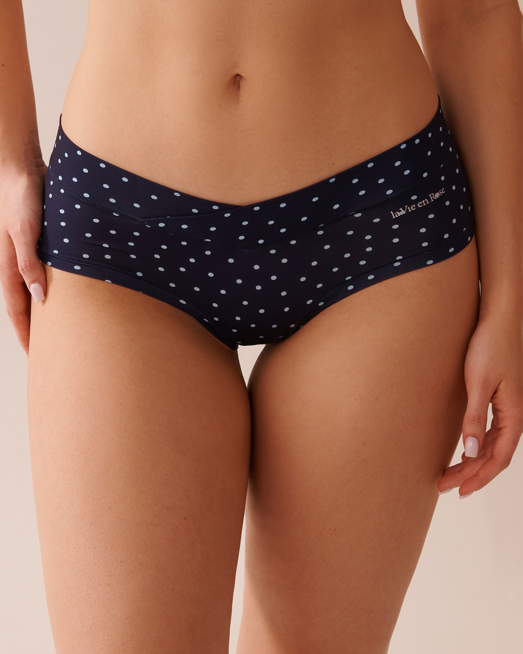 LA VIE EN ROSE Perfect Fit Hiphugger Panty Navy Blue/Polka Dot 20200600 - View1