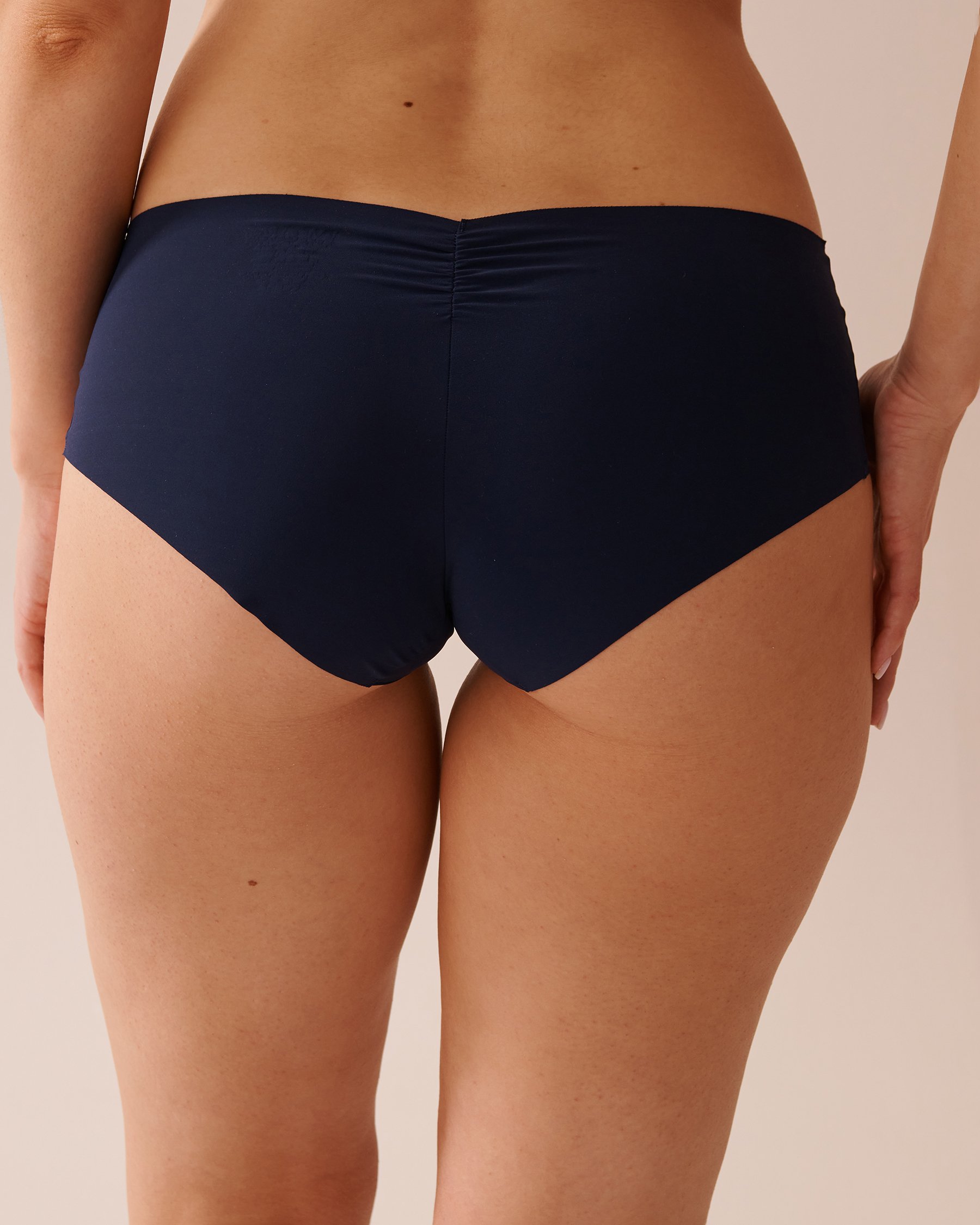 LA VIE EN ROSE Culotte aux hanches microfibre invisible Bleu marine 20200603 - Voir2