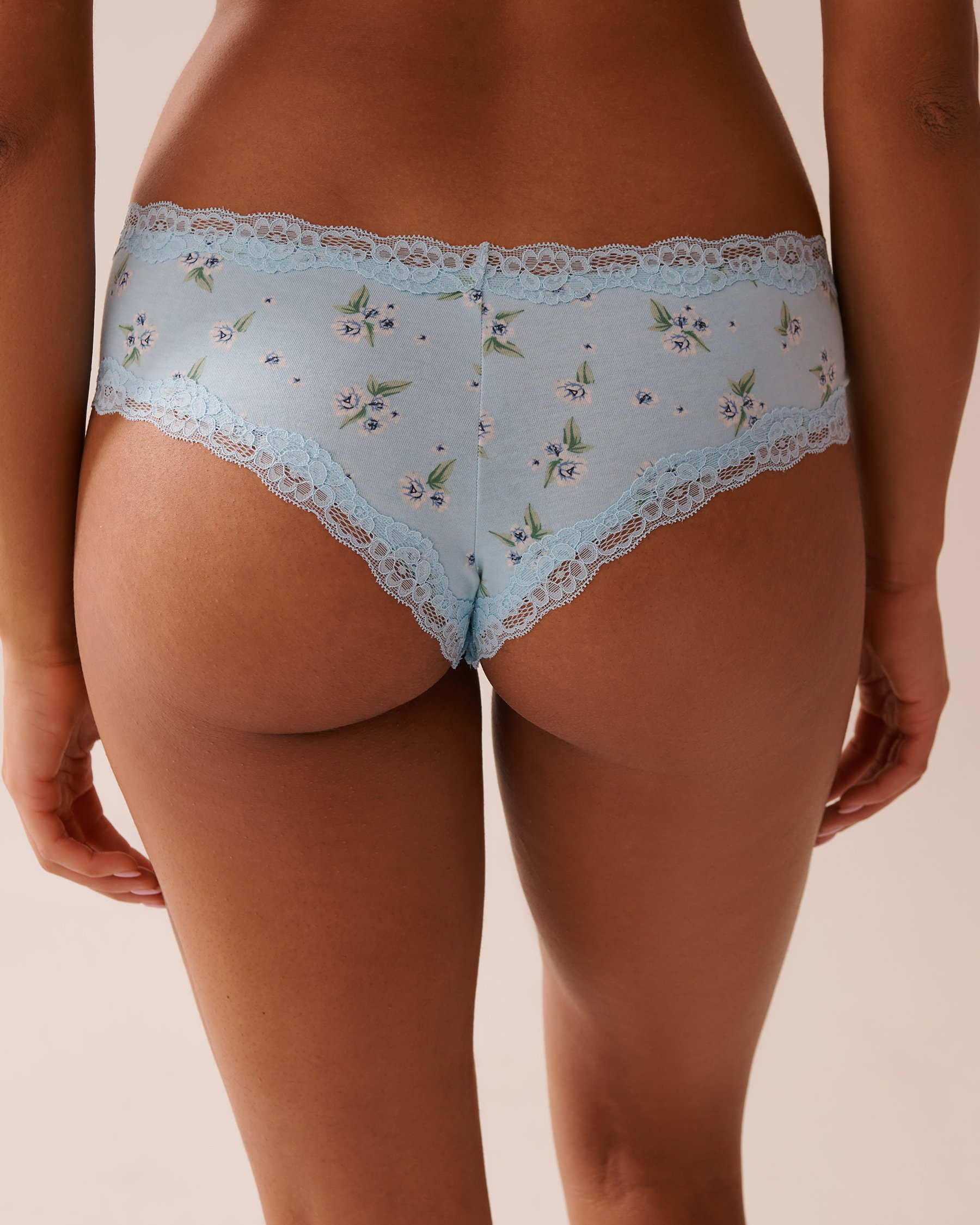 LA VIE EN ROSE Cotton and Lace Trim Cheeky Panty Blue/Hydrangeas 20100575 - View2