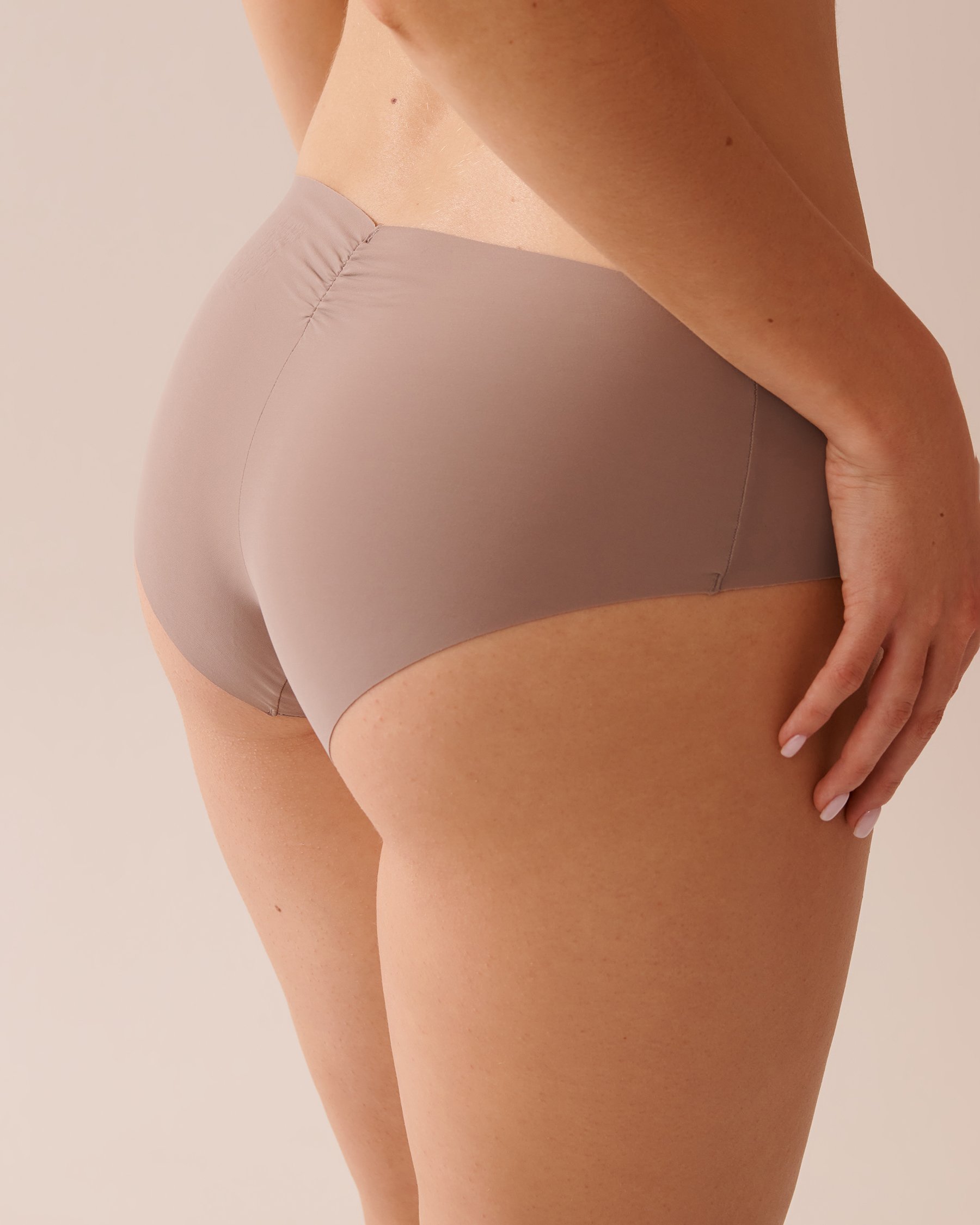 LA VIE EN ROSE Culotte aux hanches microfibre invisible Brun 20200603 - View2