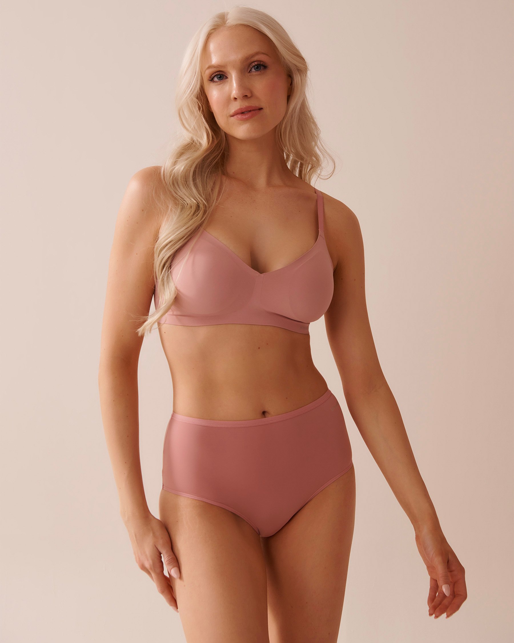 LA VIE EN ROSE Culotte bikini taille haute microfibre dos lisse Vieux rose 20300395 - View3