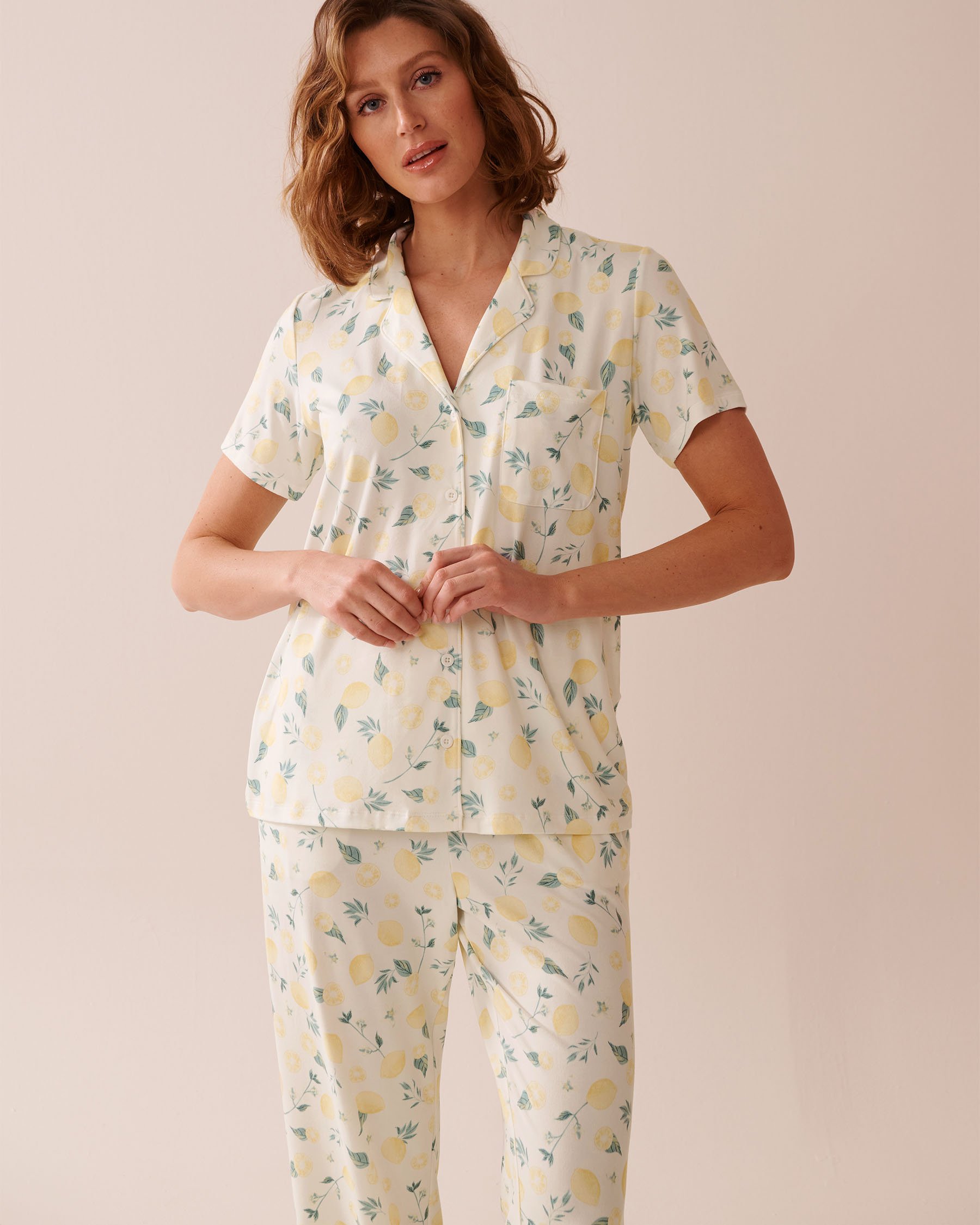 LA VIE EN ROSE Lemon Print Super Soft Button-down Shirt White/Lemons 40100717 - View4