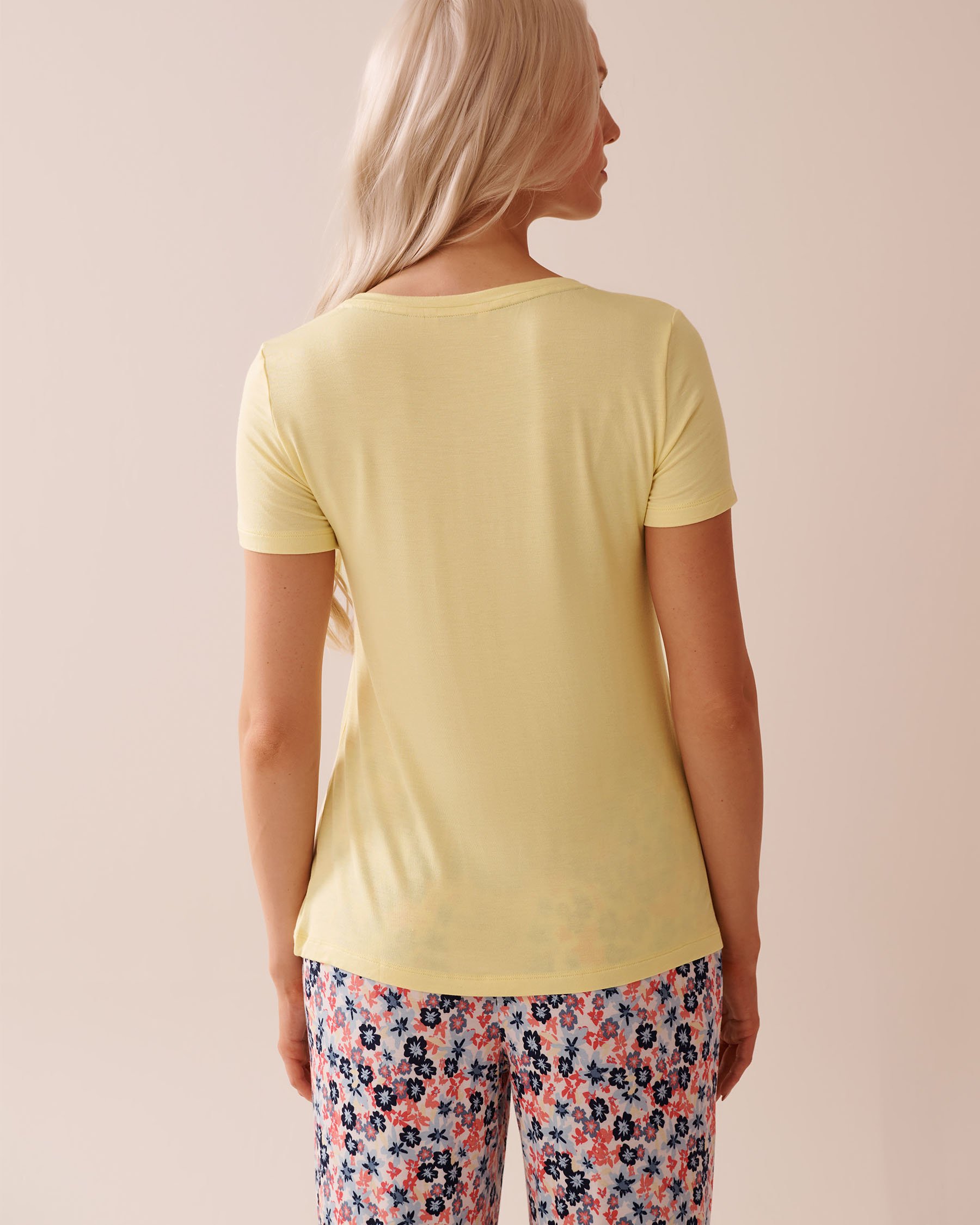 LA VIE EN ROSE Chandail manches courtes en jersey doux imprimé papillon Jaune citron 40100719 - Voir2