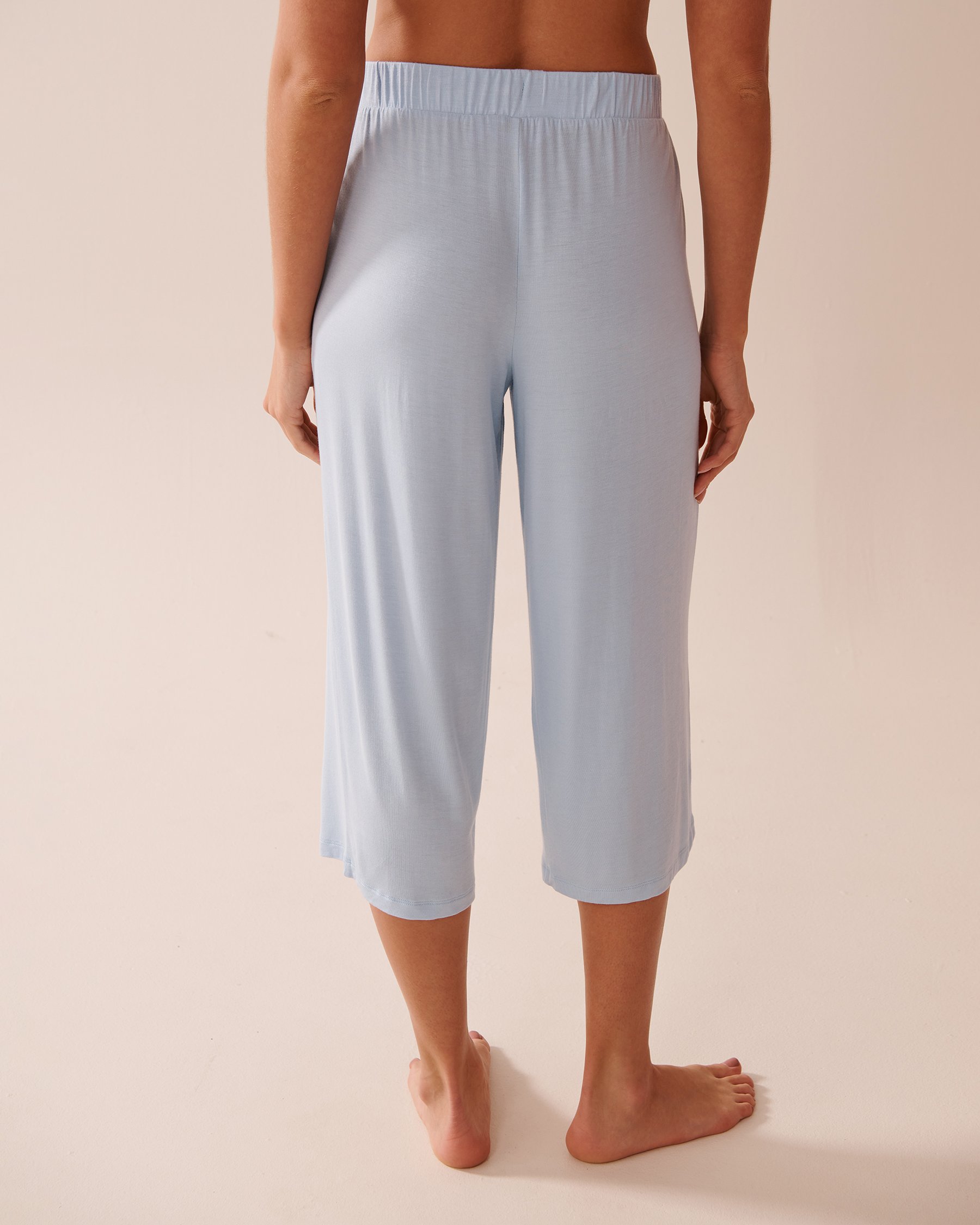 LA VIE EN ROSE Capri de pyjama en jersey doux Bleu ciel 40200709 - Voir2