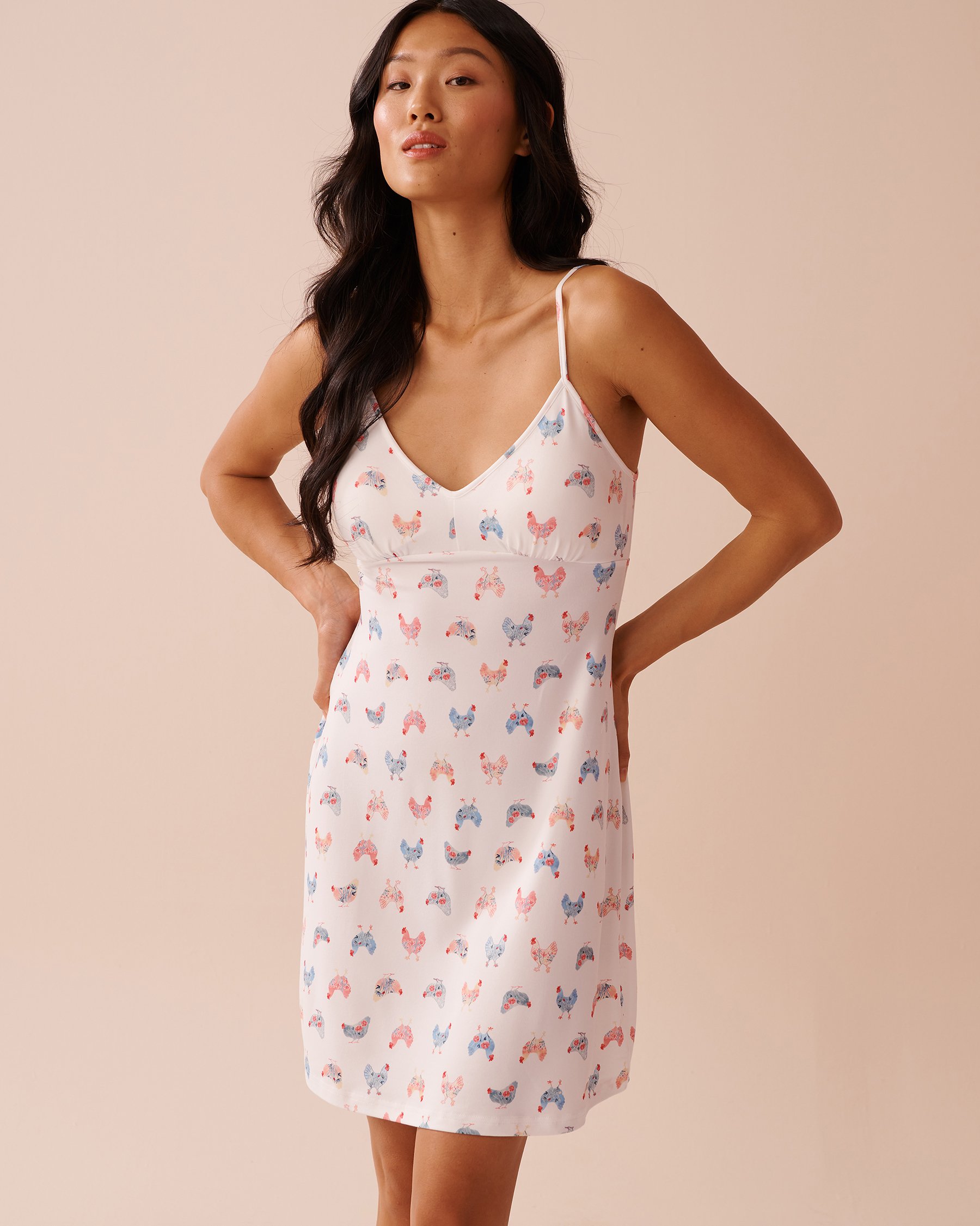 LA VIE EN ROSE Chicken Print Super Soft Nightie White/Chickens 40500421 - View1