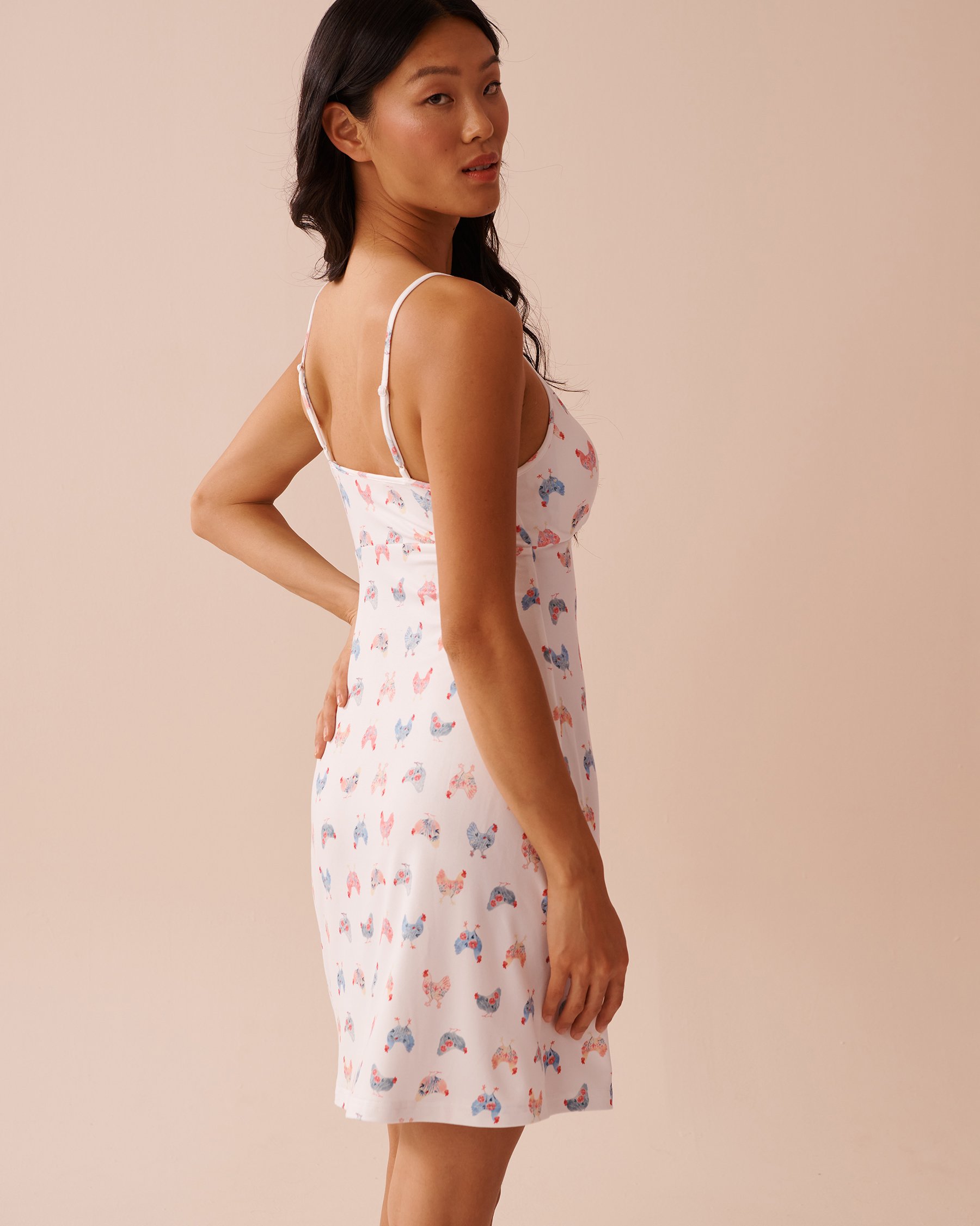 LA VIE EN ROSE Chicken Print Super Soft Nightie White/Chickens 40500421 - View2