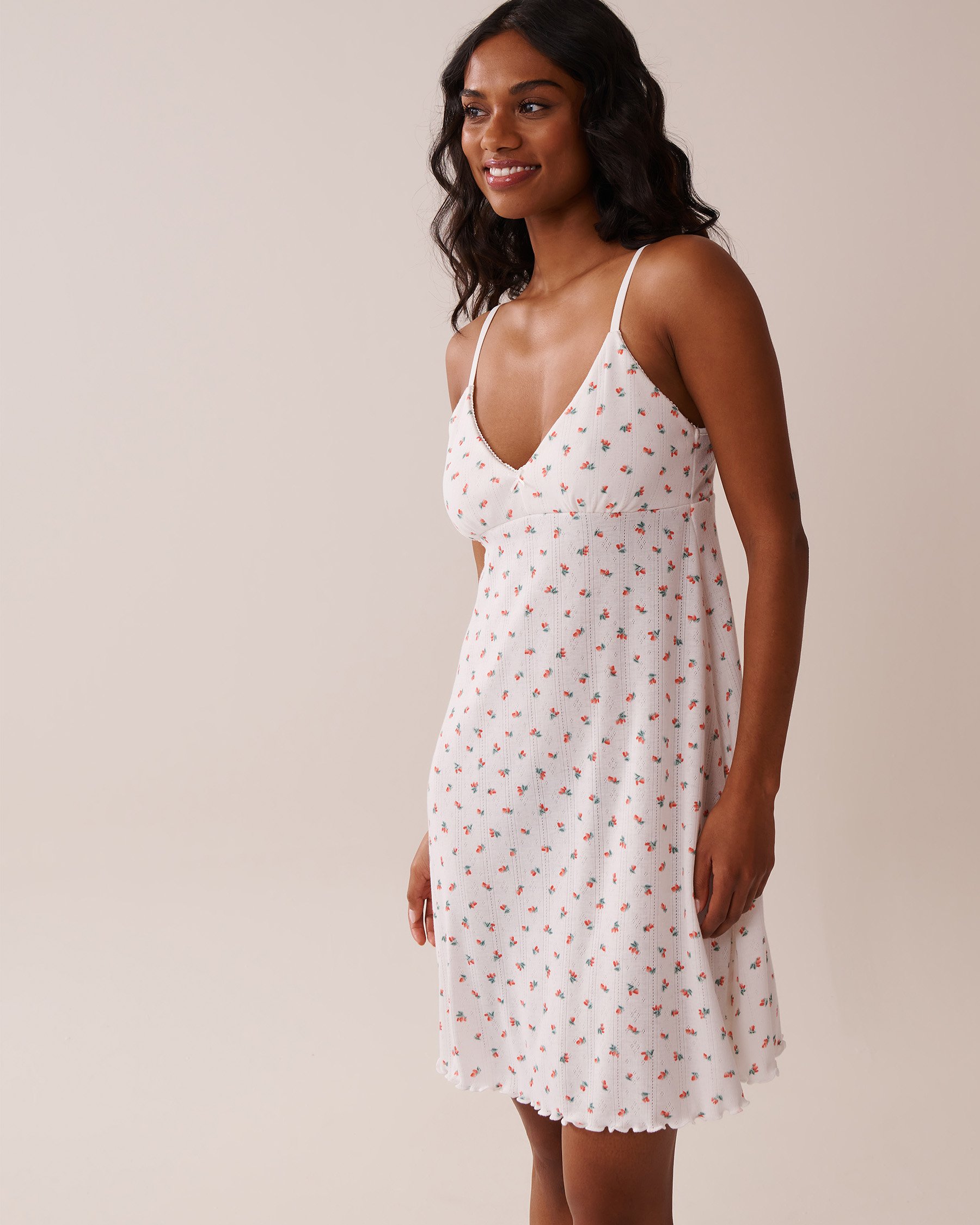LA VIE EN ROSE Strawberry Print Lettuce Edge Pointelle Nightie White/Strawberries 40500413 - View1