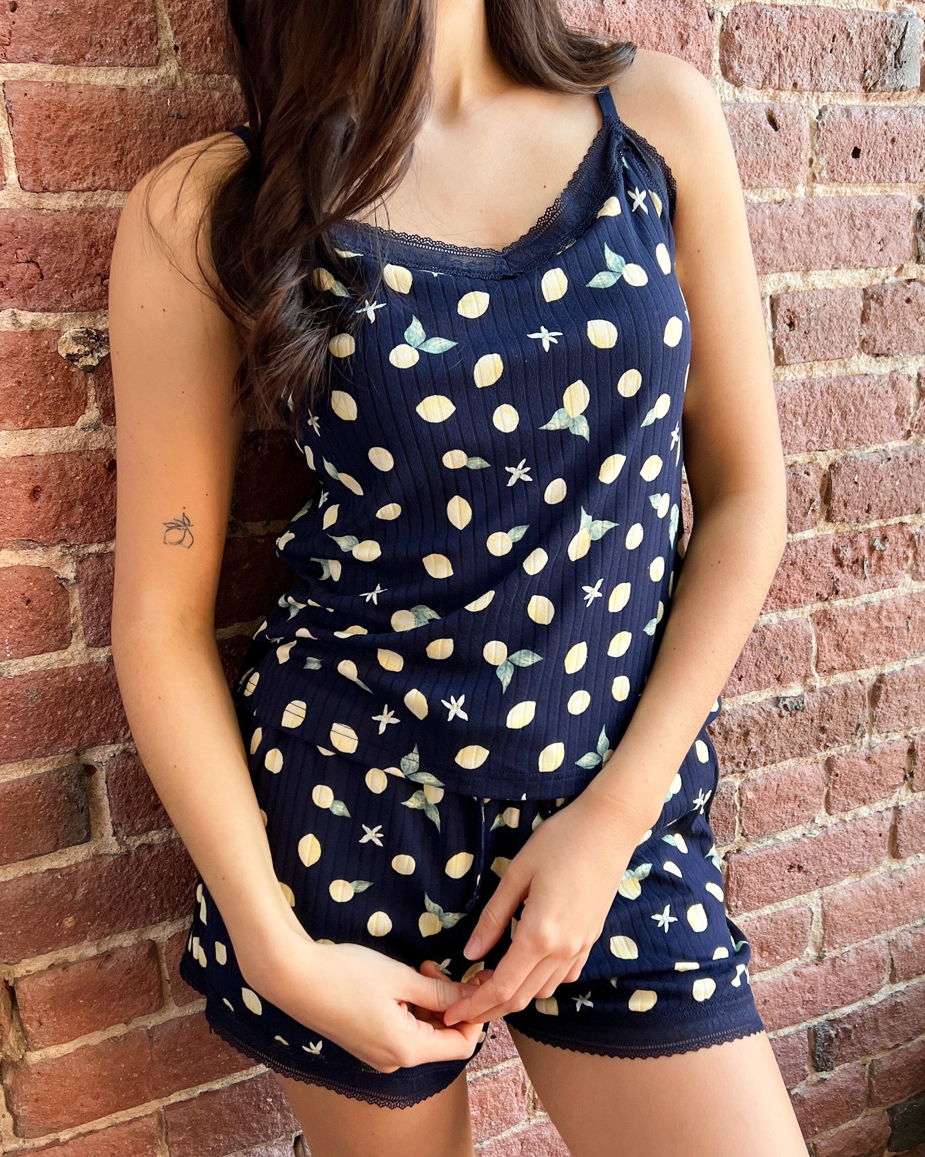 LA VIE EN ROSE Lemon Print Lace Trim Ribbed Jersey Cami with Shelf Bra Navy Blue/Lemons 40100705 - View4