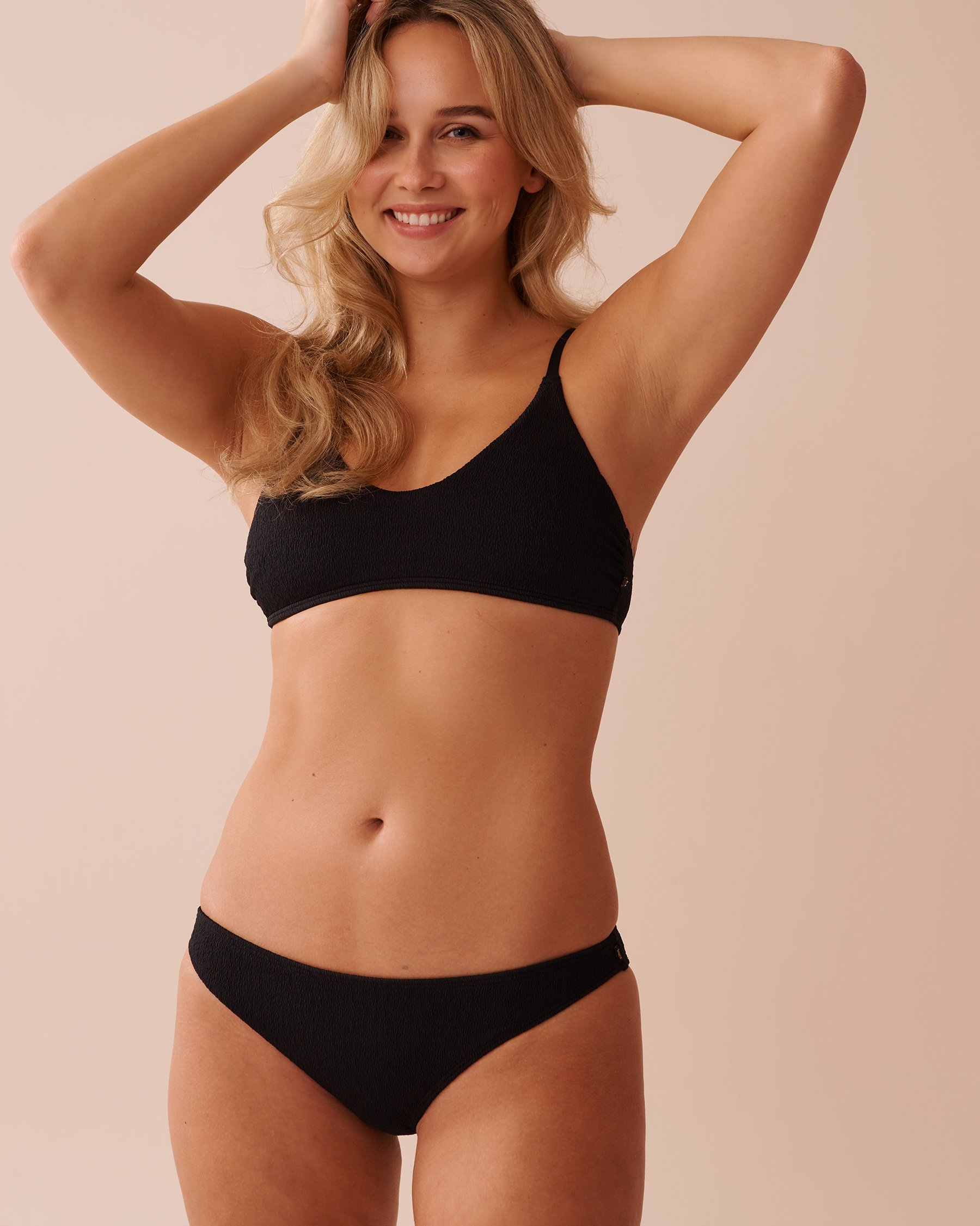 LA VIE EN ROSE AQUA SOLID Textured Bralette Bikini Top Black 70100711 - View1