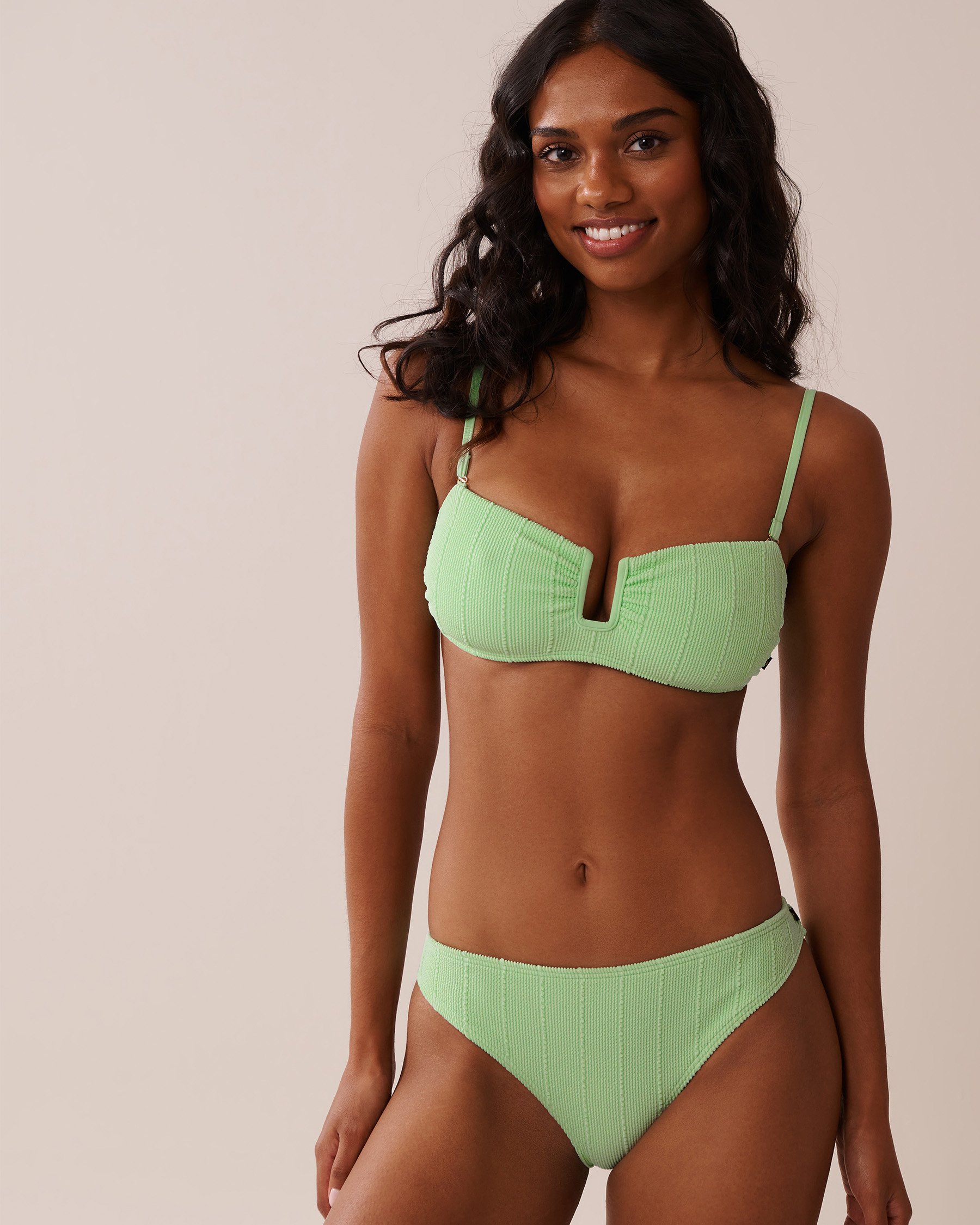 LA VIE EN ROSE AQUA Haut de bikini bandeau armature en U texturé CITRUS Lime pastel 70100714 - Voir1