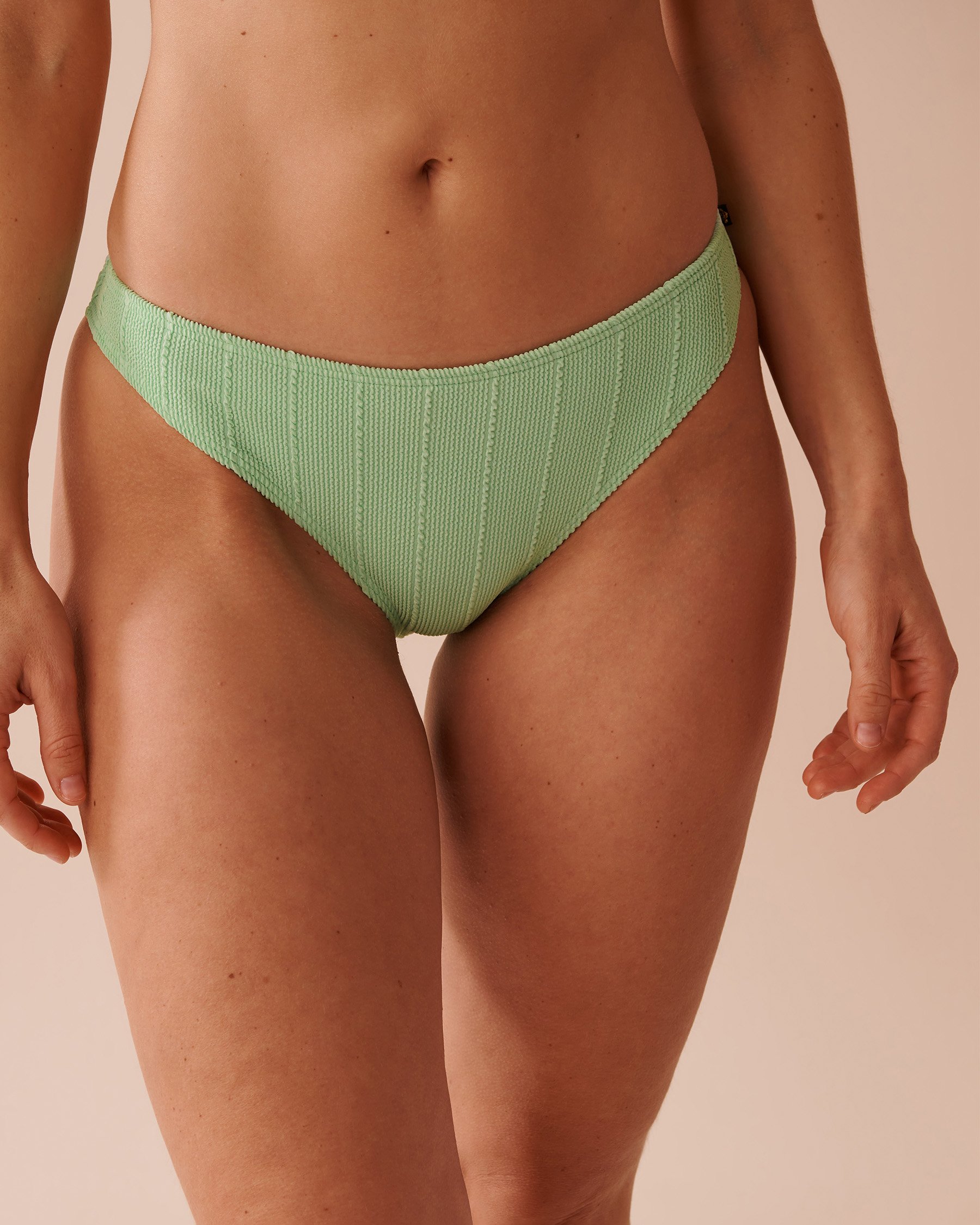 LA VIE EN ROSE AQUA Bas de bikini brésilien taille basse texturé CITRUS Lime pastel 70300662 - Voir3