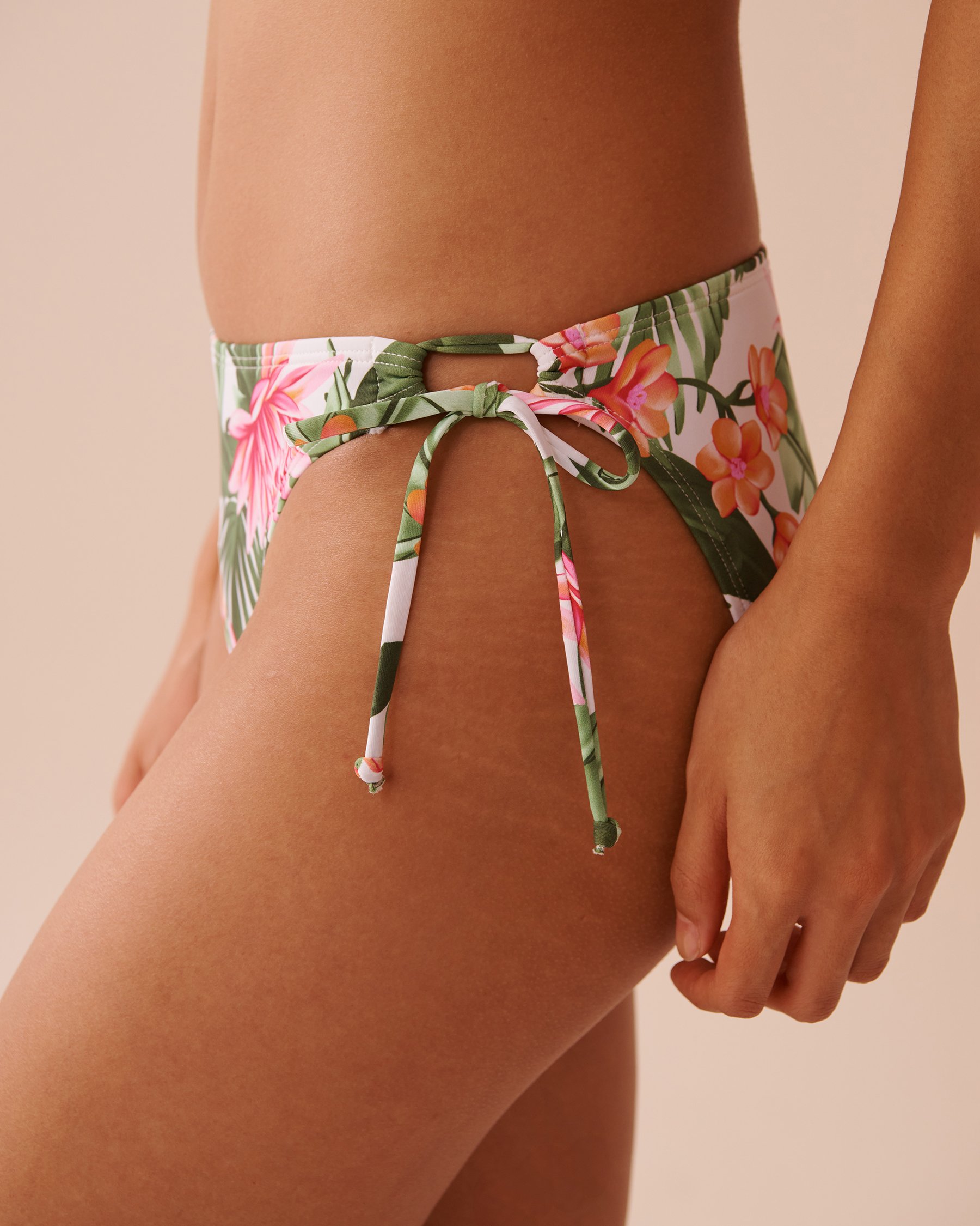 LA VIE EN ROSE AQUA WATER LILY Side Tie Bikini Bottom Tropical Water Lily 70300673 - View3