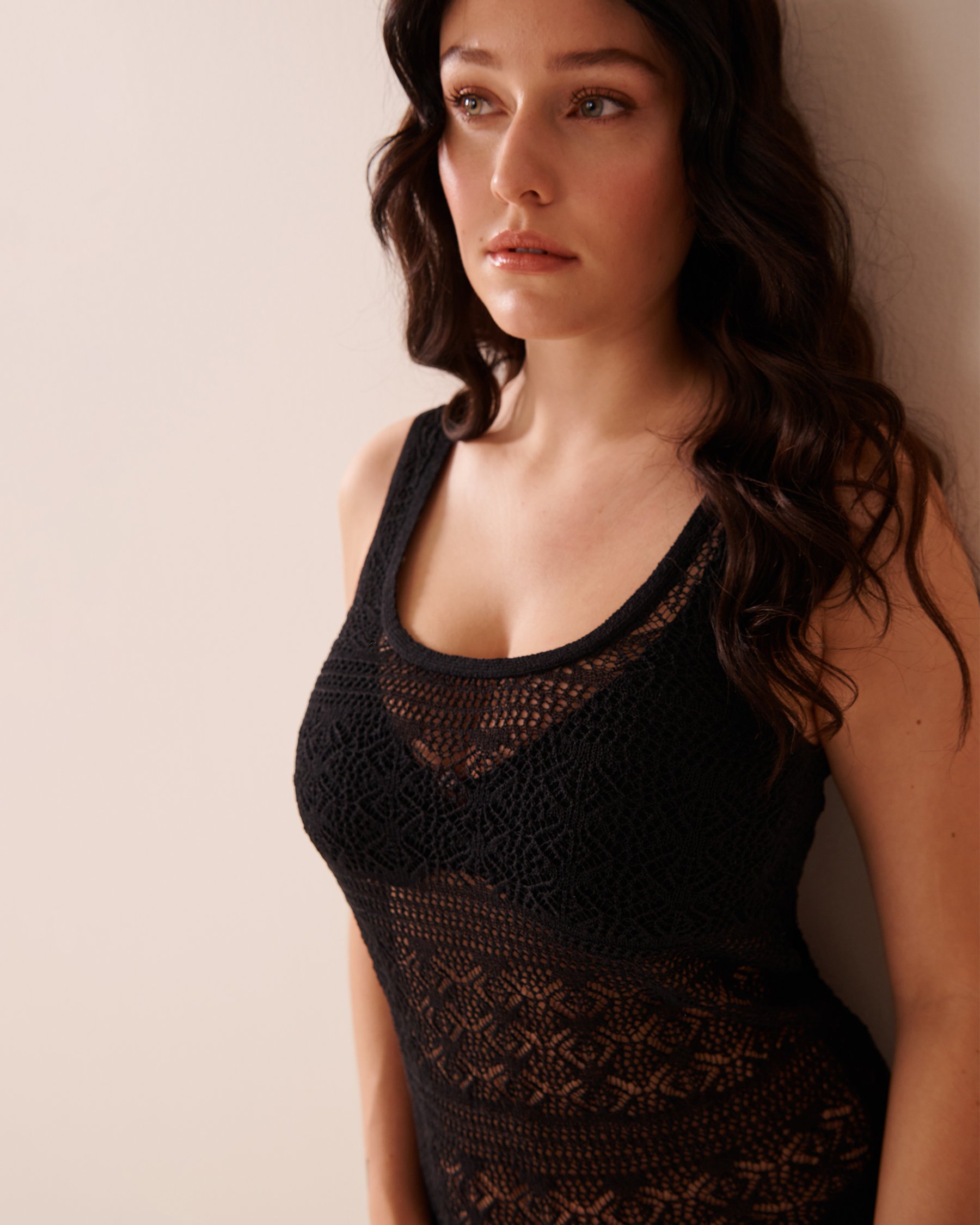LA VIE EN ROSE AQUA Robe sans manches en crochet Noir 80300113 - Voir3