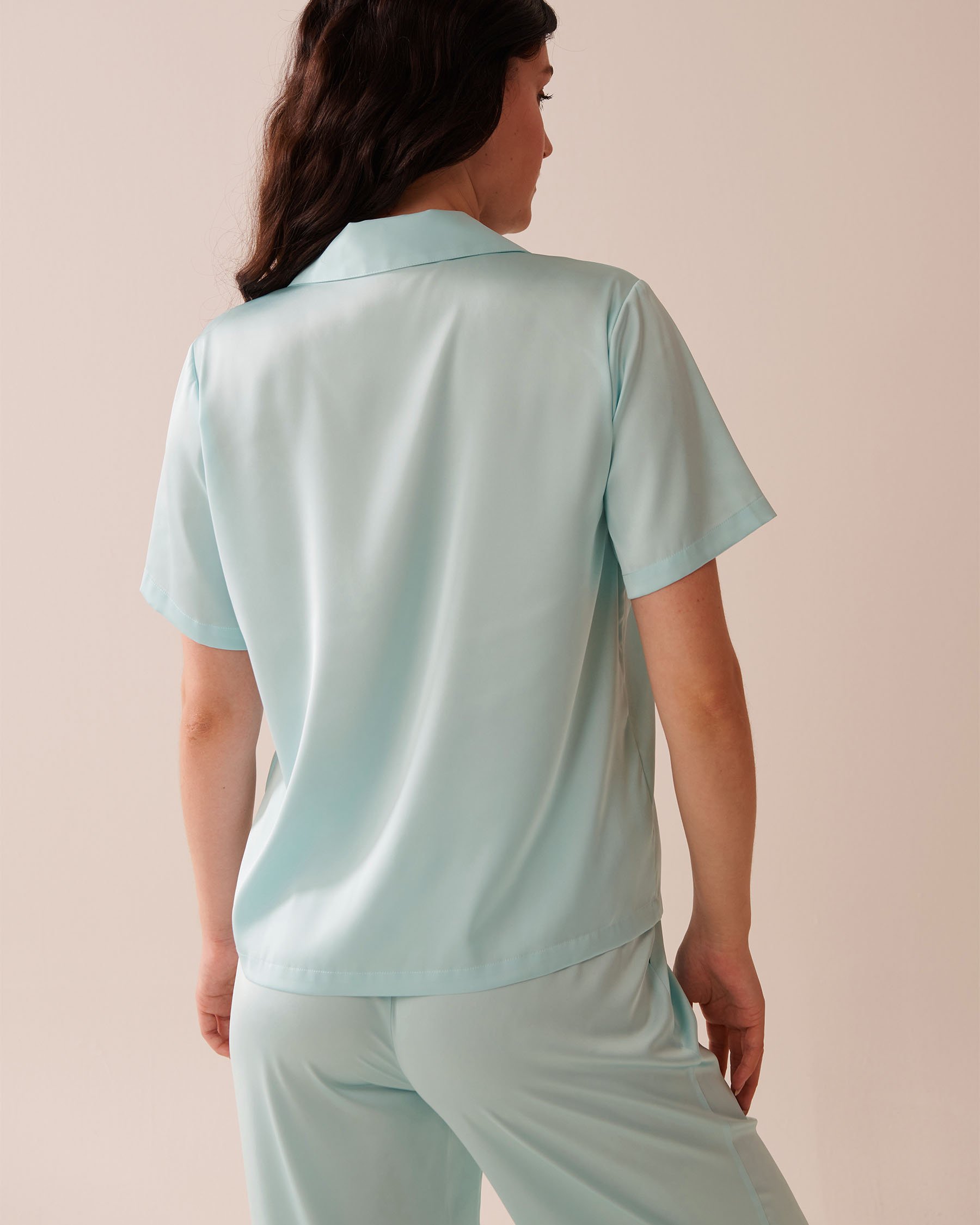 LA VIE EN ROSE Chemisier manches courtes en satin Turquoise 60100135 - View2