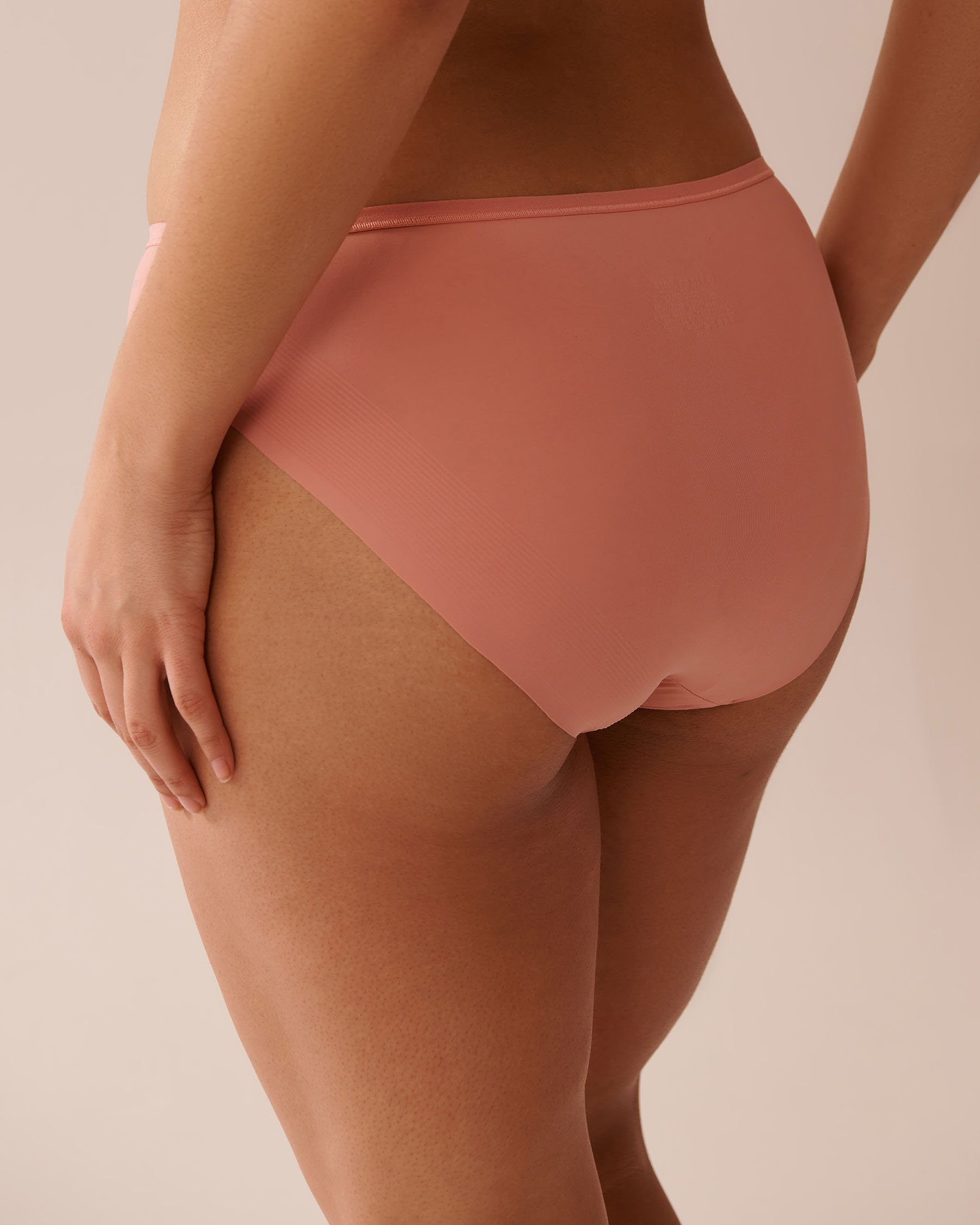 LA VIE EN ROSE Microfiber Sleek Back Bikini Panty Pastel Blue 20300413 - View2