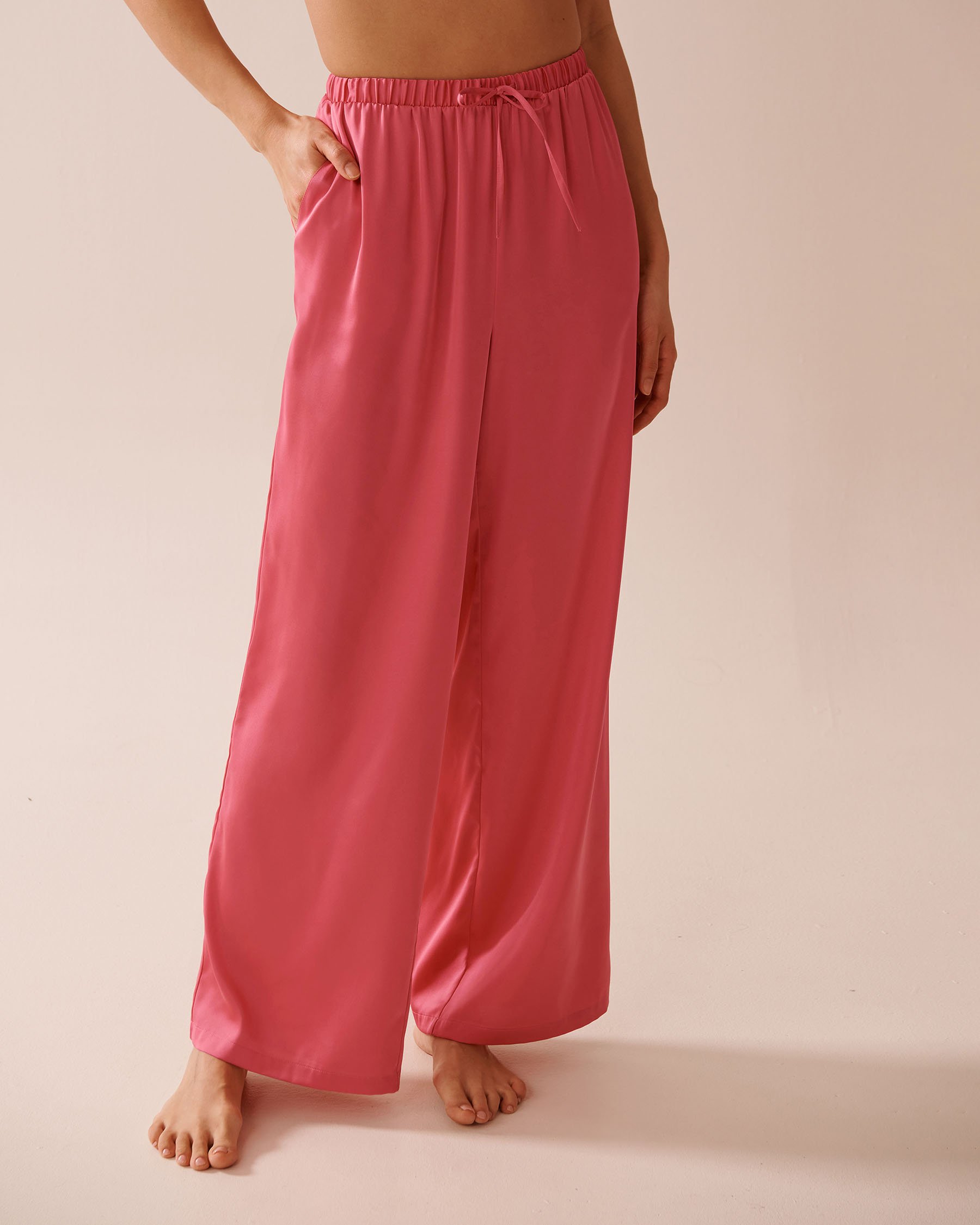 LA VIE EN ROSE Pantalon jambe large en satin Rose melon d'eau 60200129 - View1