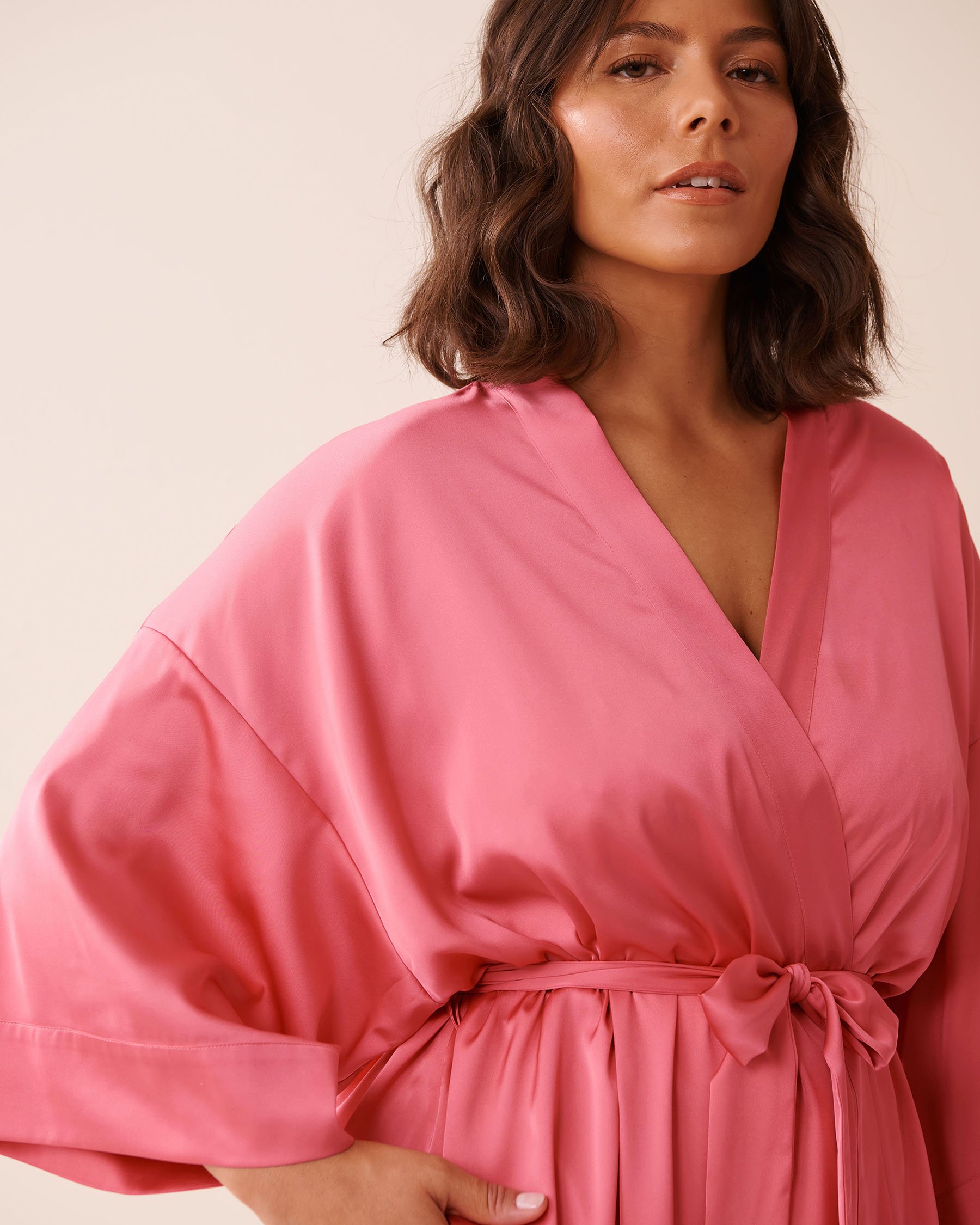 LA VIE EN ROSE Satin Kimono Watermelon Pink 60600094 - View10