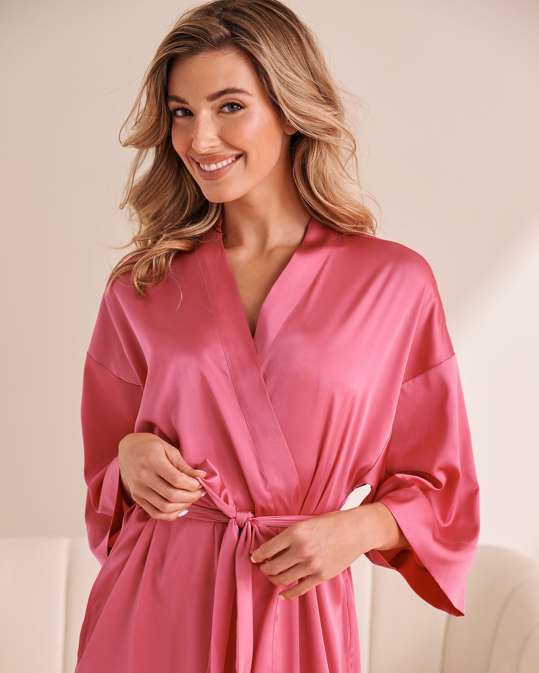 LA VIE EN ROSE Satin Kimono Watermelon Pink 60600094 - View2