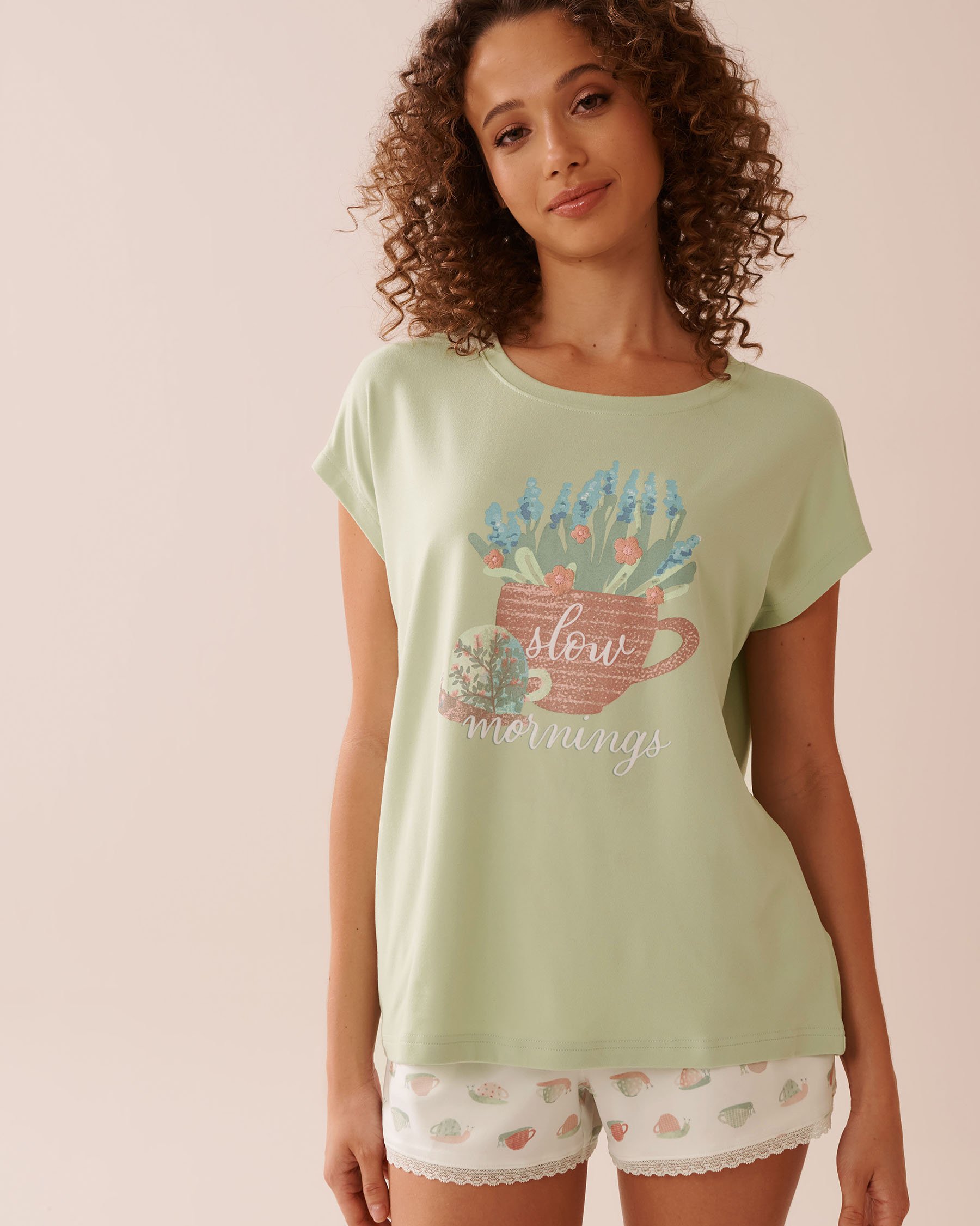 LA VIE EN ROSE Snail Print Super Soft T-shirt Meadow Green 40100743 - View1