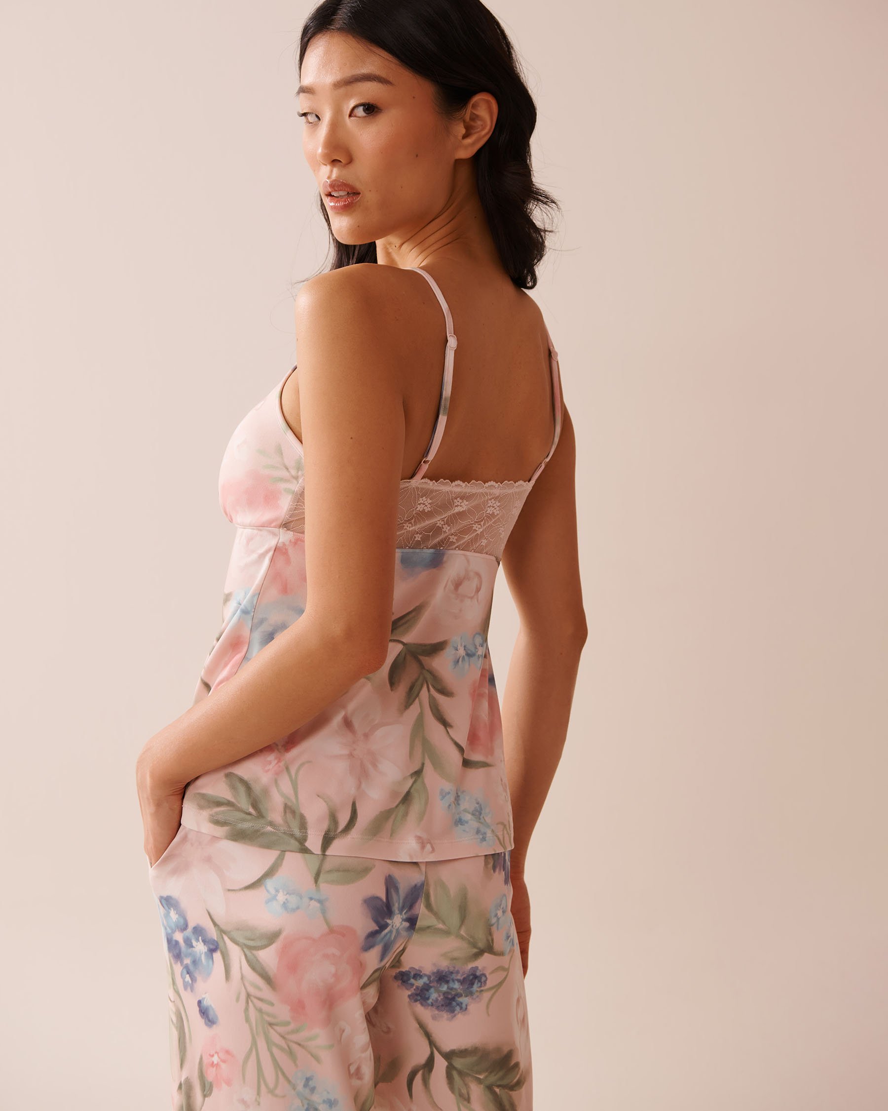 LA VIE EN ROSE Watercolour Flower Print Super Soft Cami Watercolour Flowers 40100747 - View2