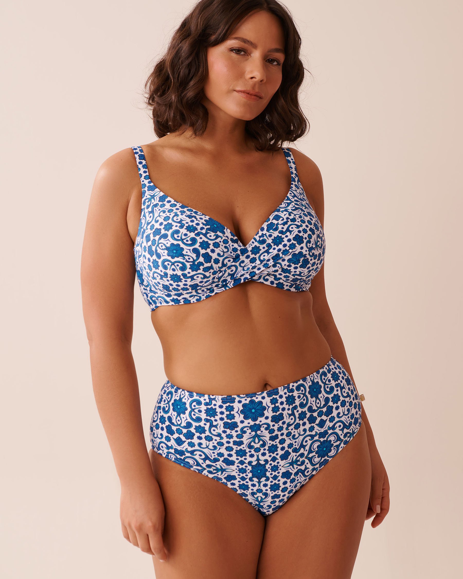LA VIE EN ROSE AQUA MEDITERRANEAN TILE D Cup Plunge Bikini Top Blue Tile 70200179 - View1