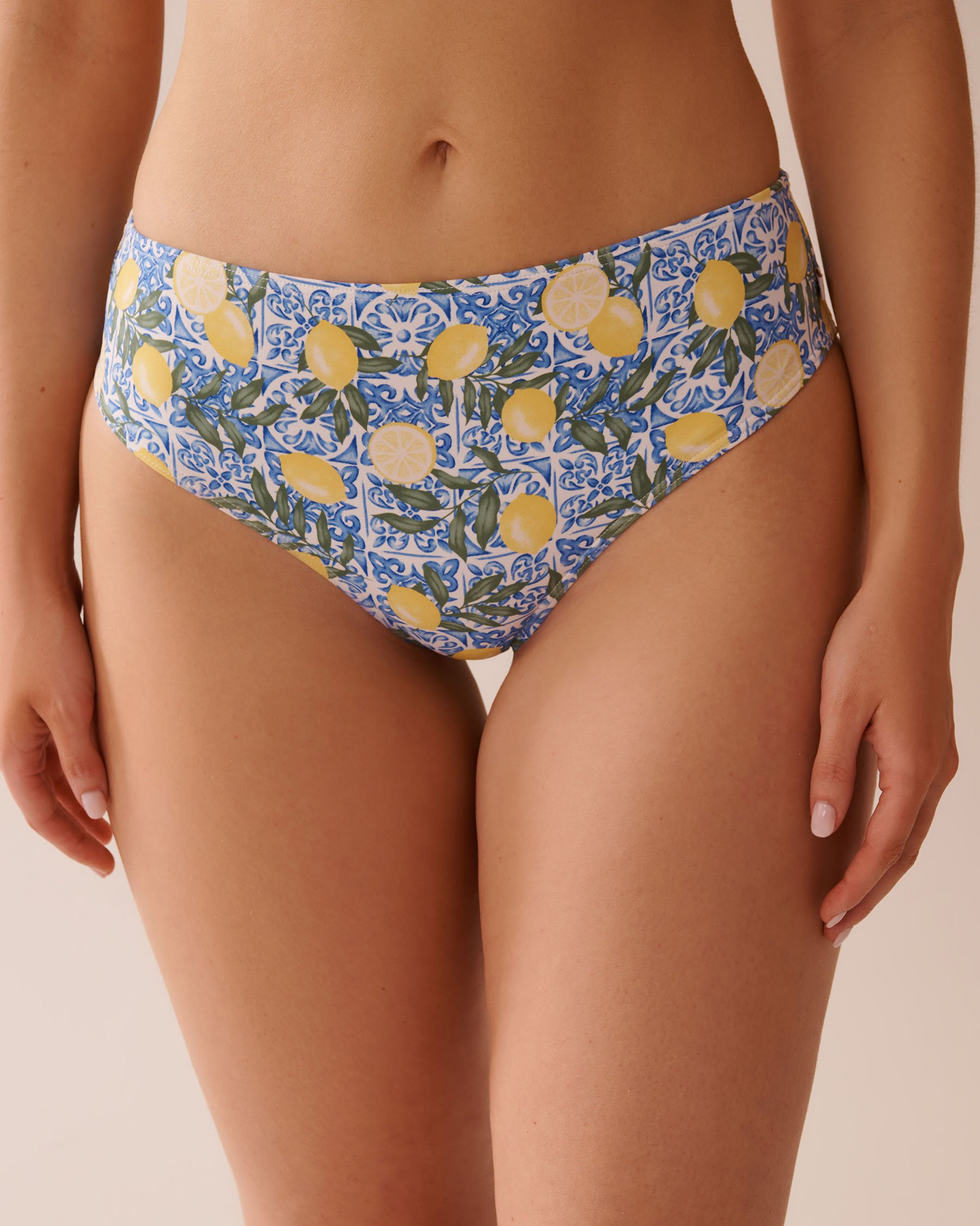 LA VIE EN ROSE AQUA Bas de bikini cheeky taille mi-haute LEMON TILE Mosaïque citron 70300706 - Voir4