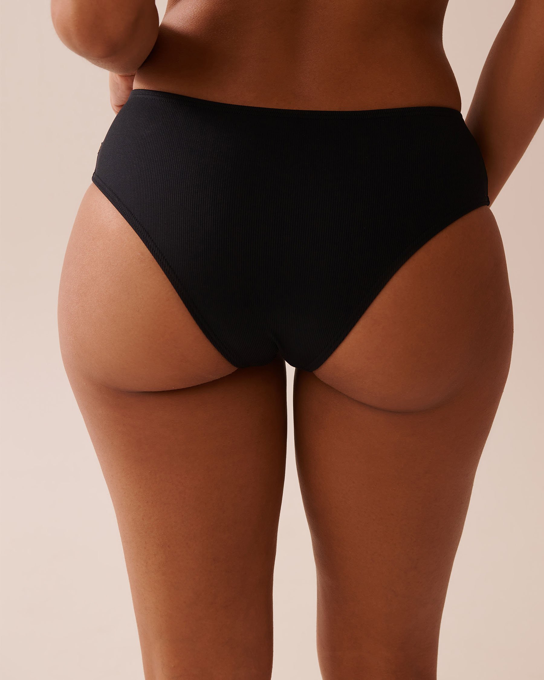 LA VIE EN ROSE AQUA SOLID Recycled Fibers Ribbed Mid-rise Cheeky Bikini Bottom Black 70300688 - View4