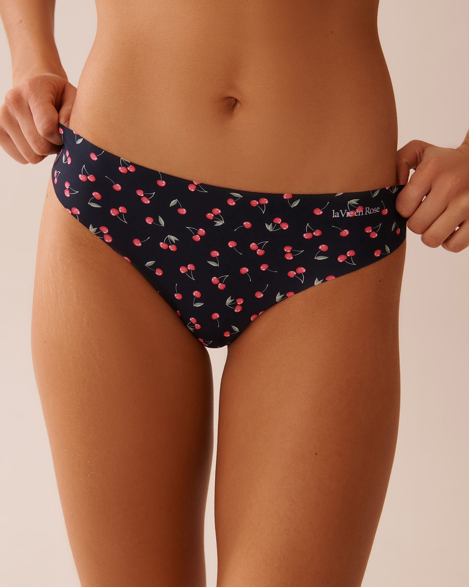 LA VIE EN ROSE Culotte tanga microfibre invisible Noir/Cerise 20200607 - Voir1