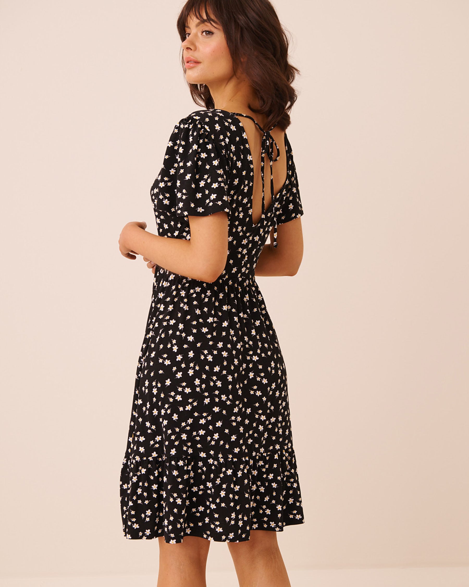 LA VIE EN ROSE AQUA Floral Crepe Short Sleeve Dress Daisies 80300146 - View2