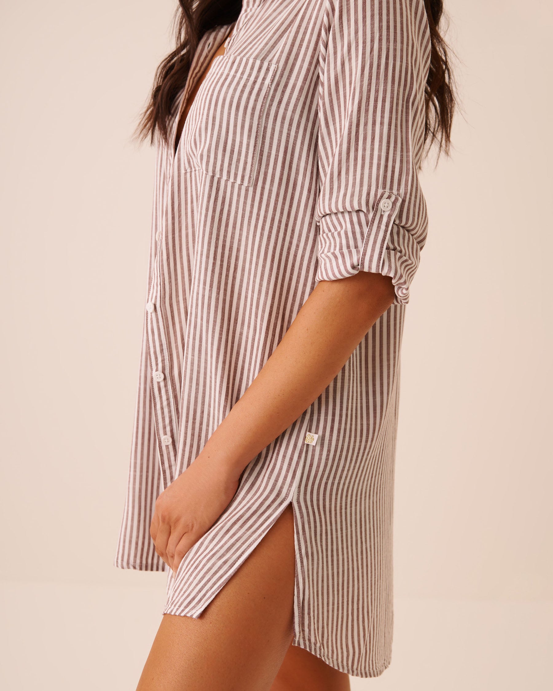 LA VIE EN ROSE AQUA Long Striped Button-down Shirt Brown Stripes 80400081 - View3