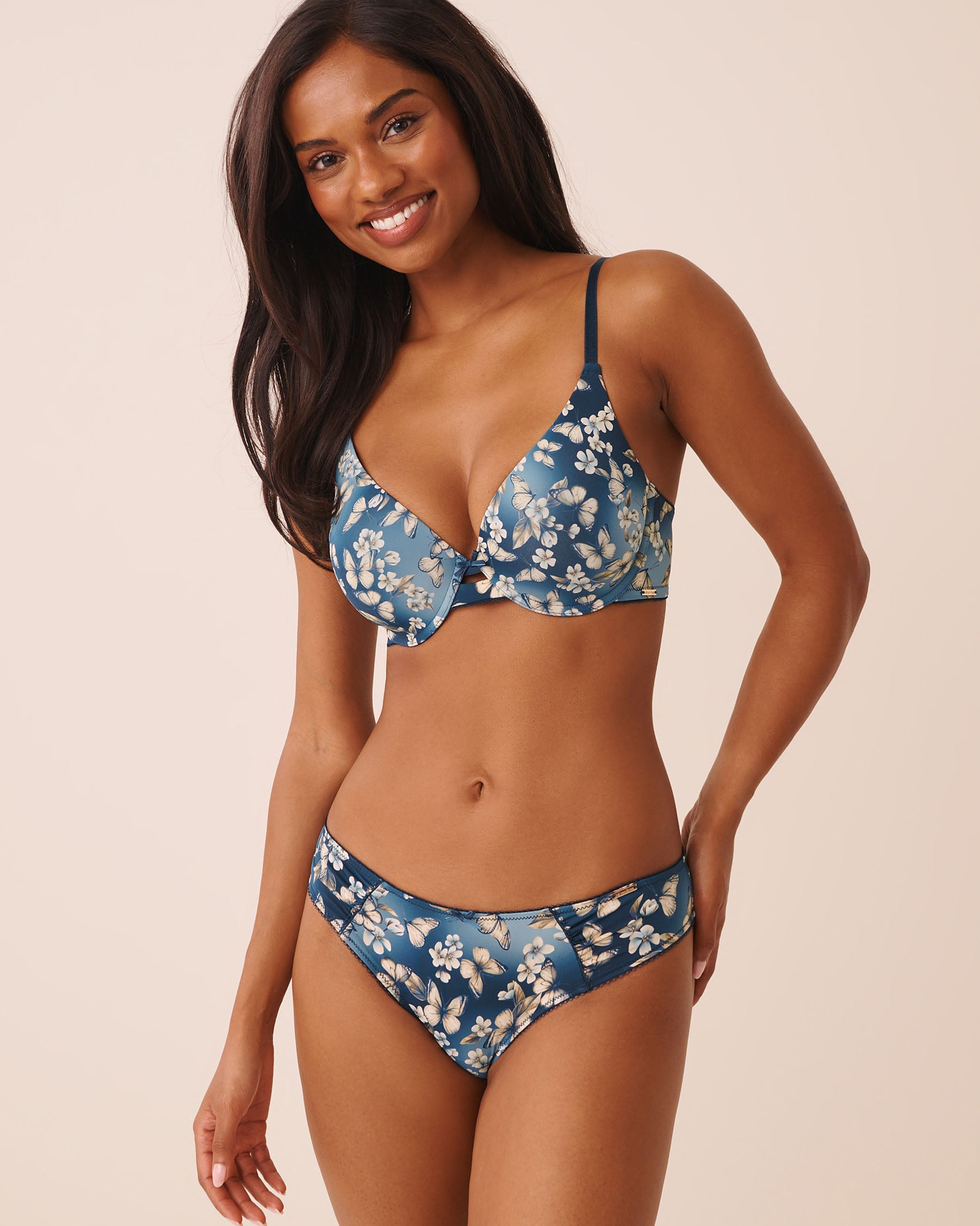 LA VIE EN ROSE Lightly Lined Memory Foam Bra Butterfly Garden 10200625 - View1