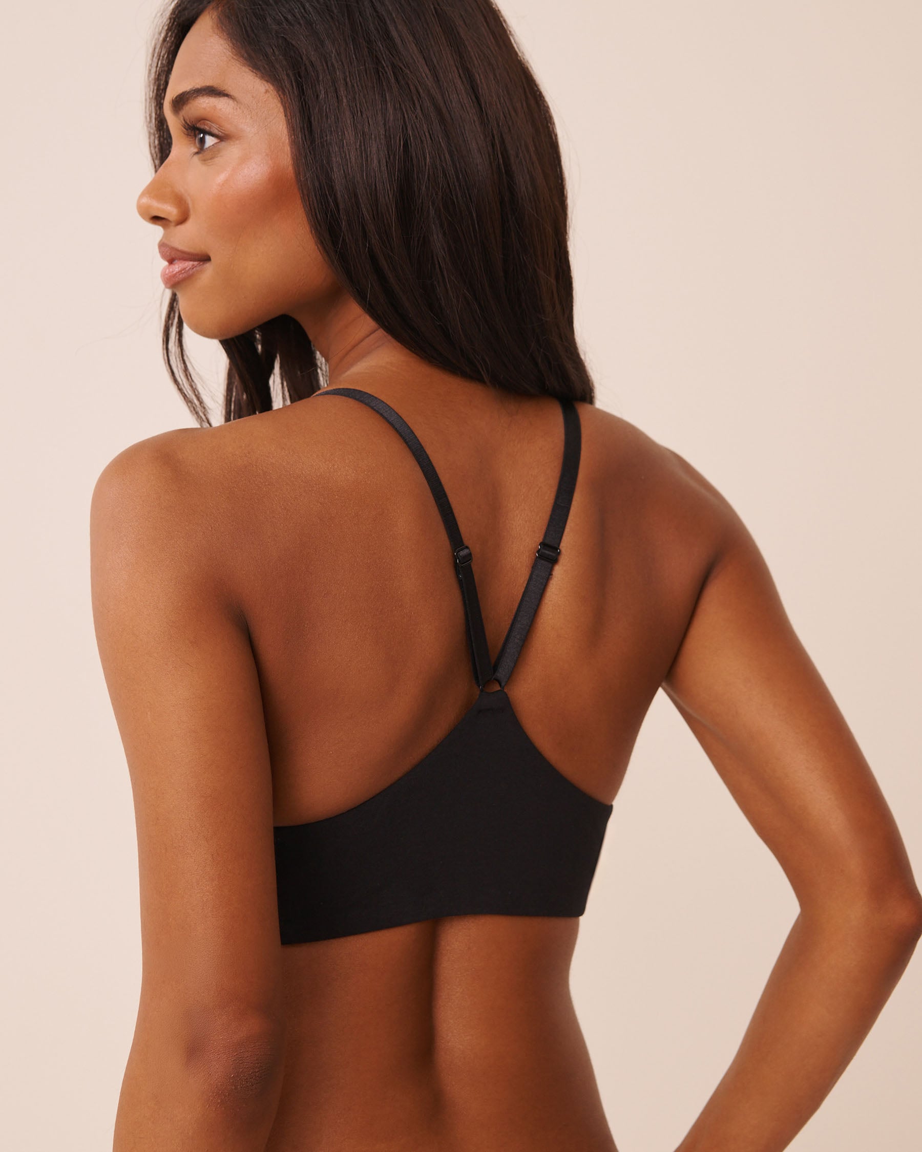 LA VIE EN ROSE Lightly Lined Wireless Cotton Racerback Bra Black 10200629 - View2